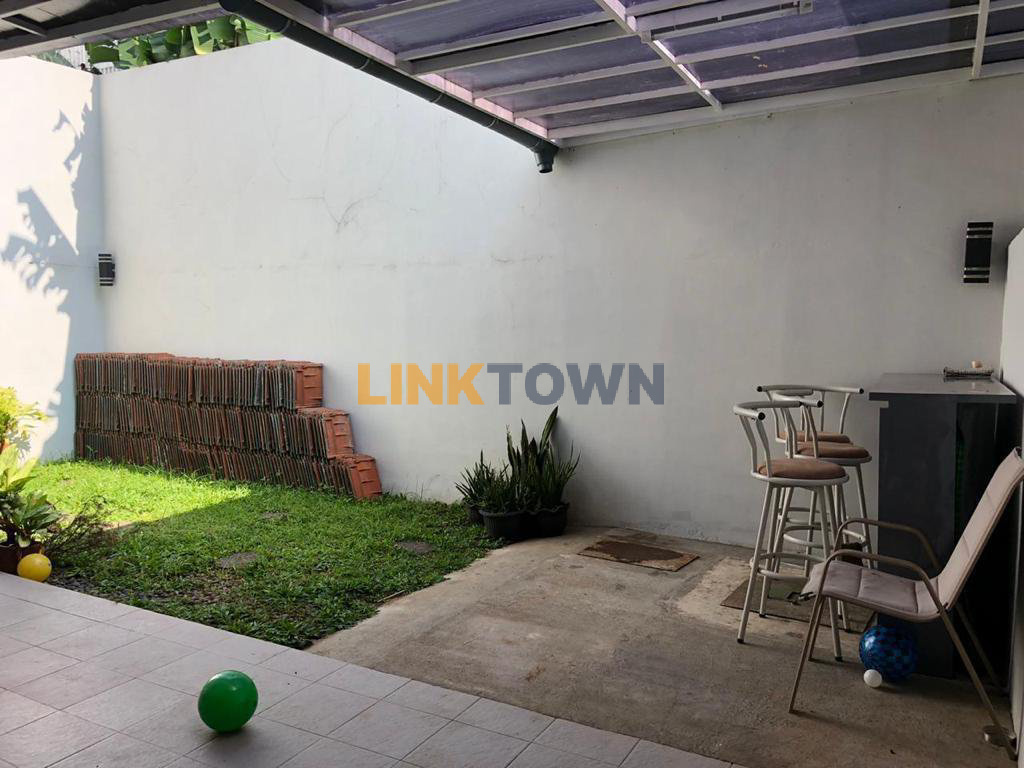 Jual Cepat Rumah Luas 132m² Strategis di Cimahi Bandung