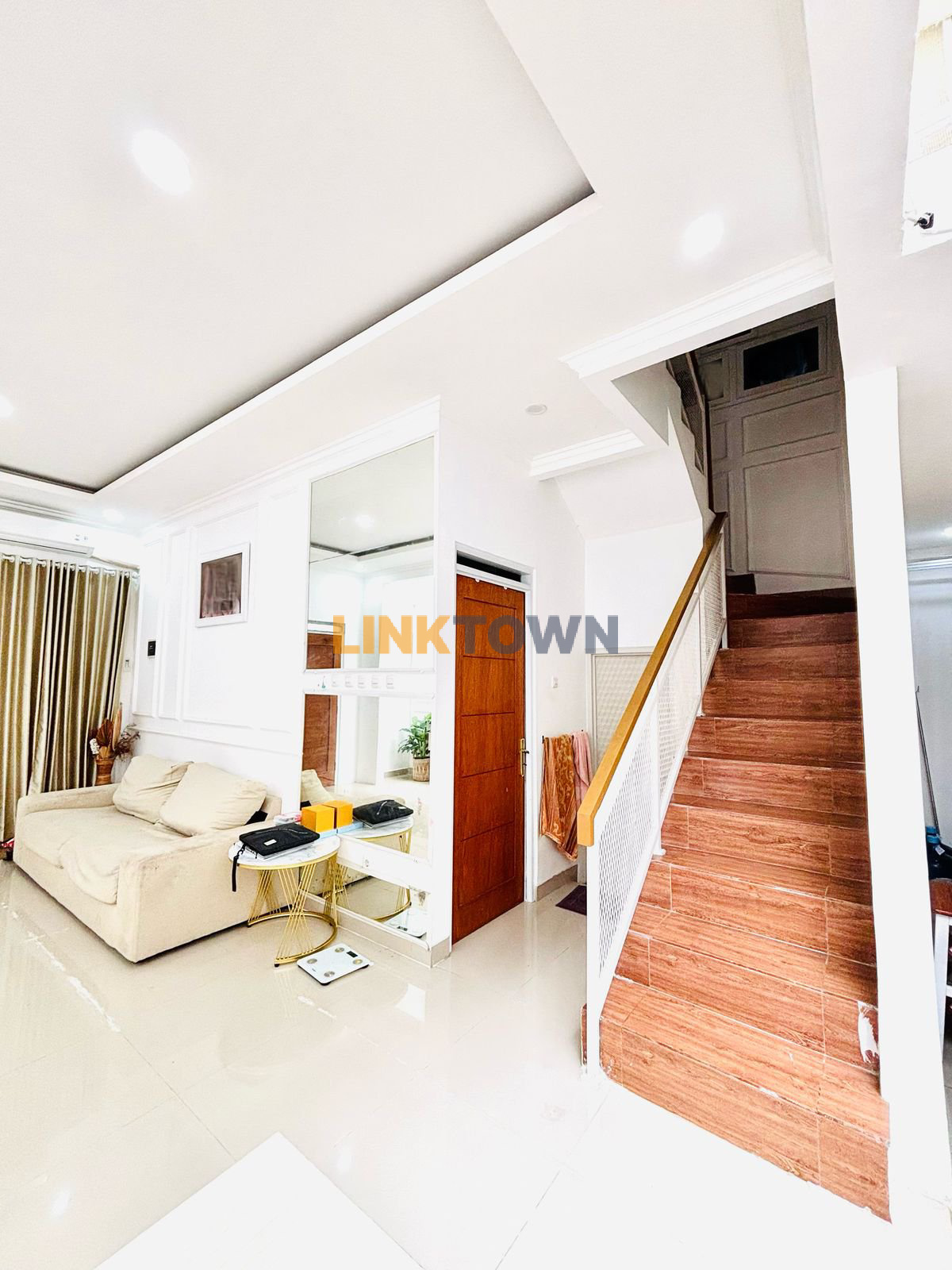 Dijual Rumah Cantik Furnish siap Huni di dalam cluster Elmira Residence 2 Depok