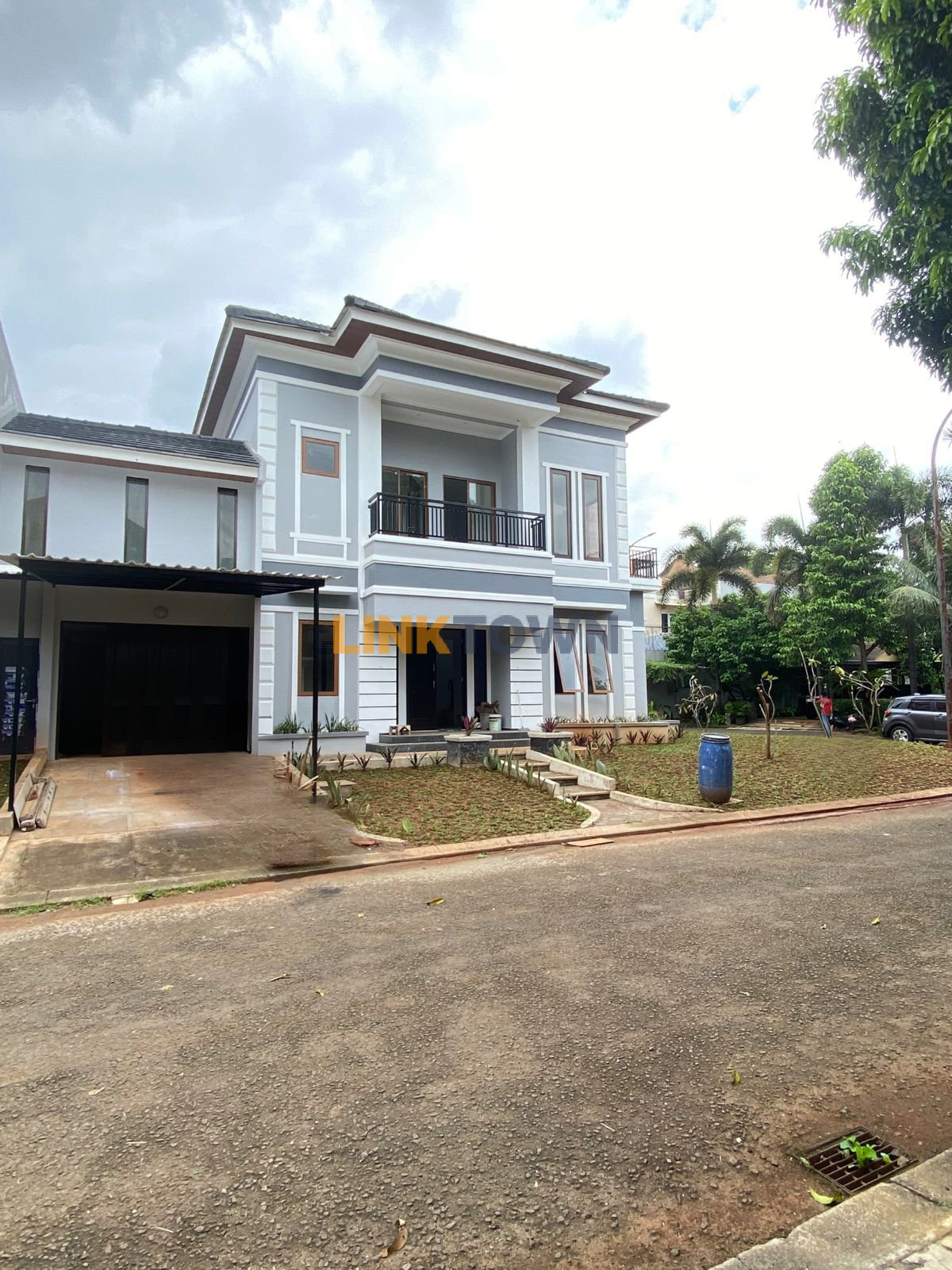 Dijual Rumah Cantik Modern Full Renov posisi Hook di Kota Wisata Cibubur