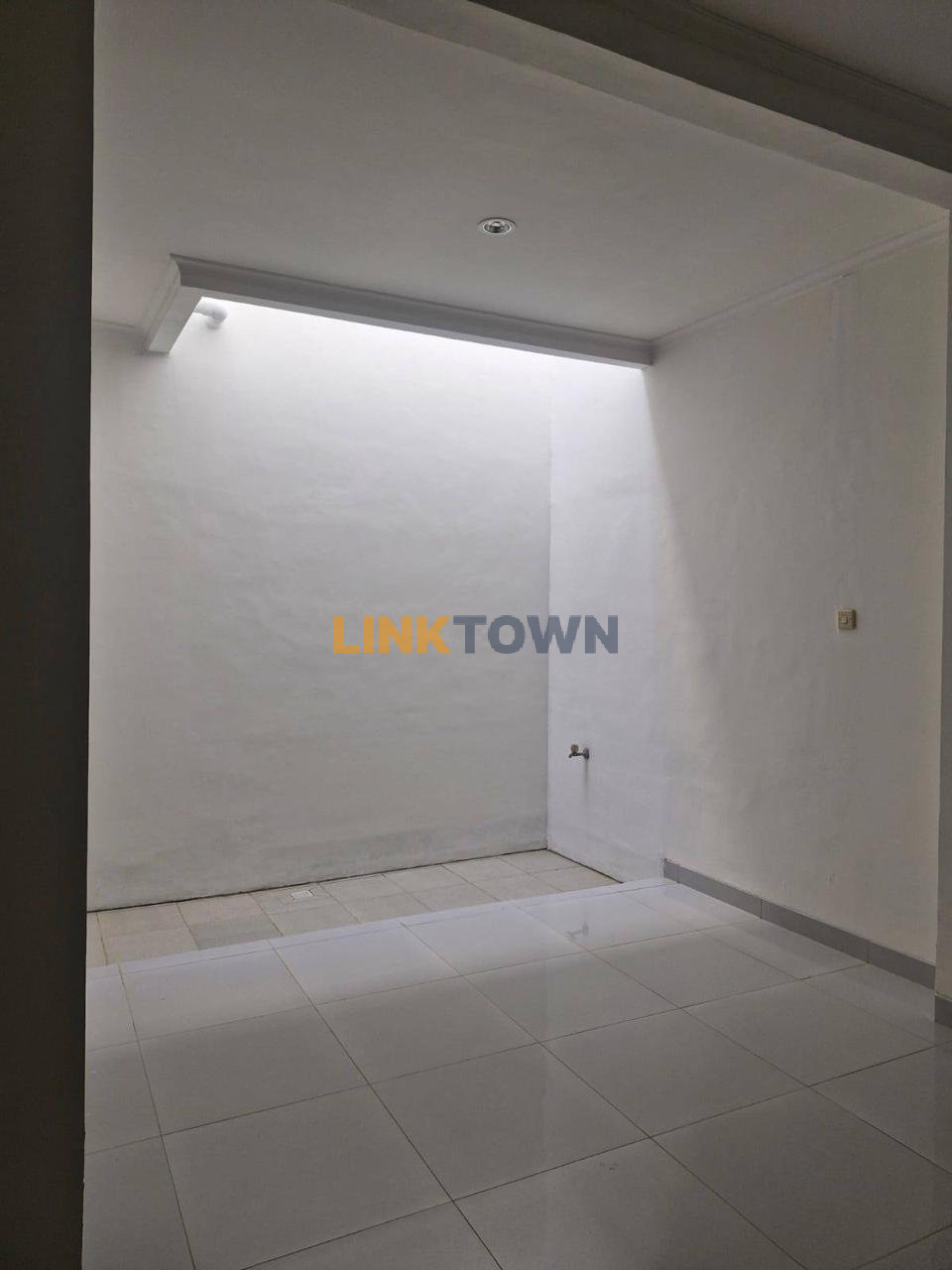Dijual Rumah Sudah Renov di Kota Wisata Cibubur