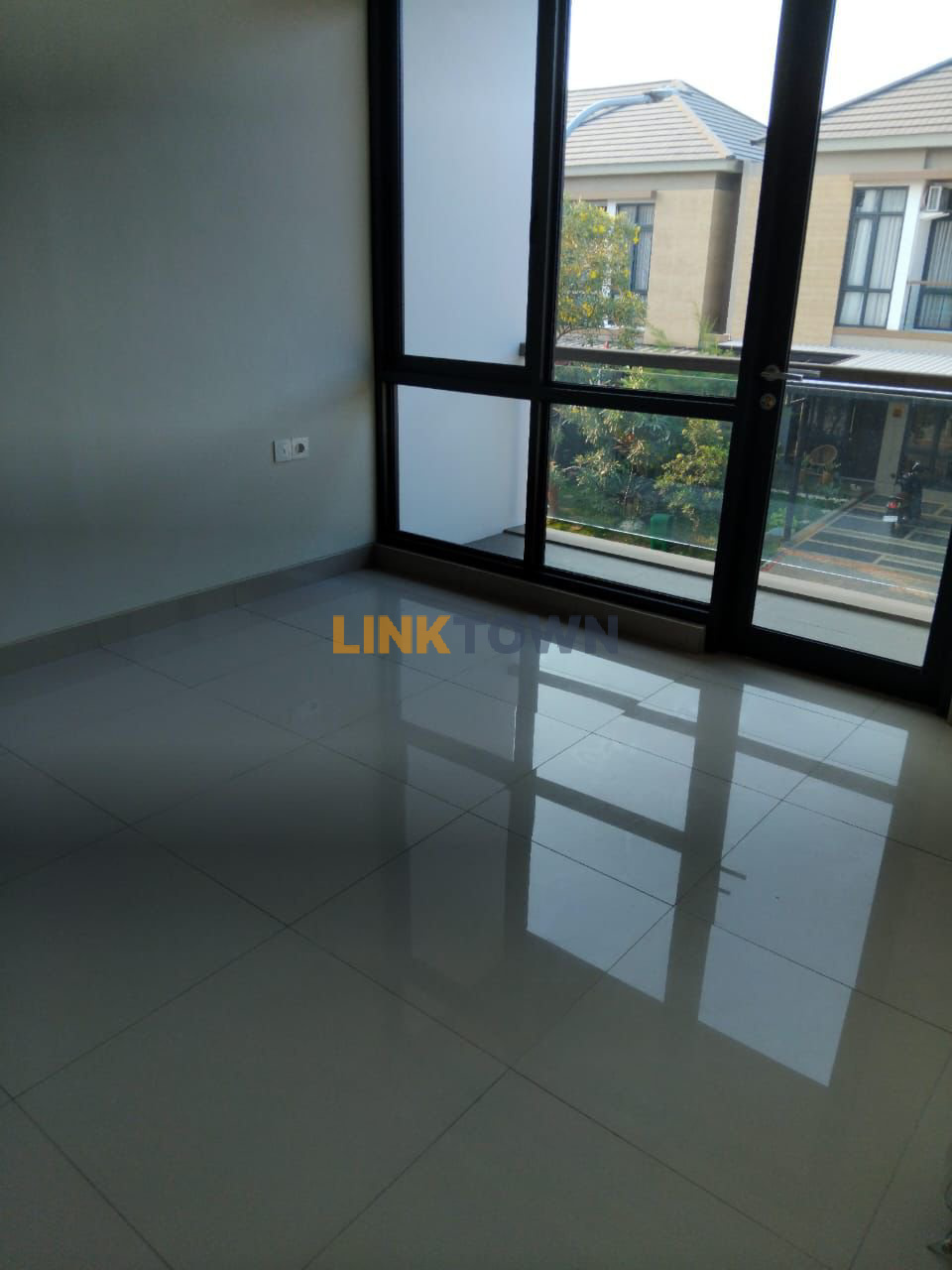 Dijual Rumah Minimalis Modern di cluster Baru Kota Wisata Cibubur