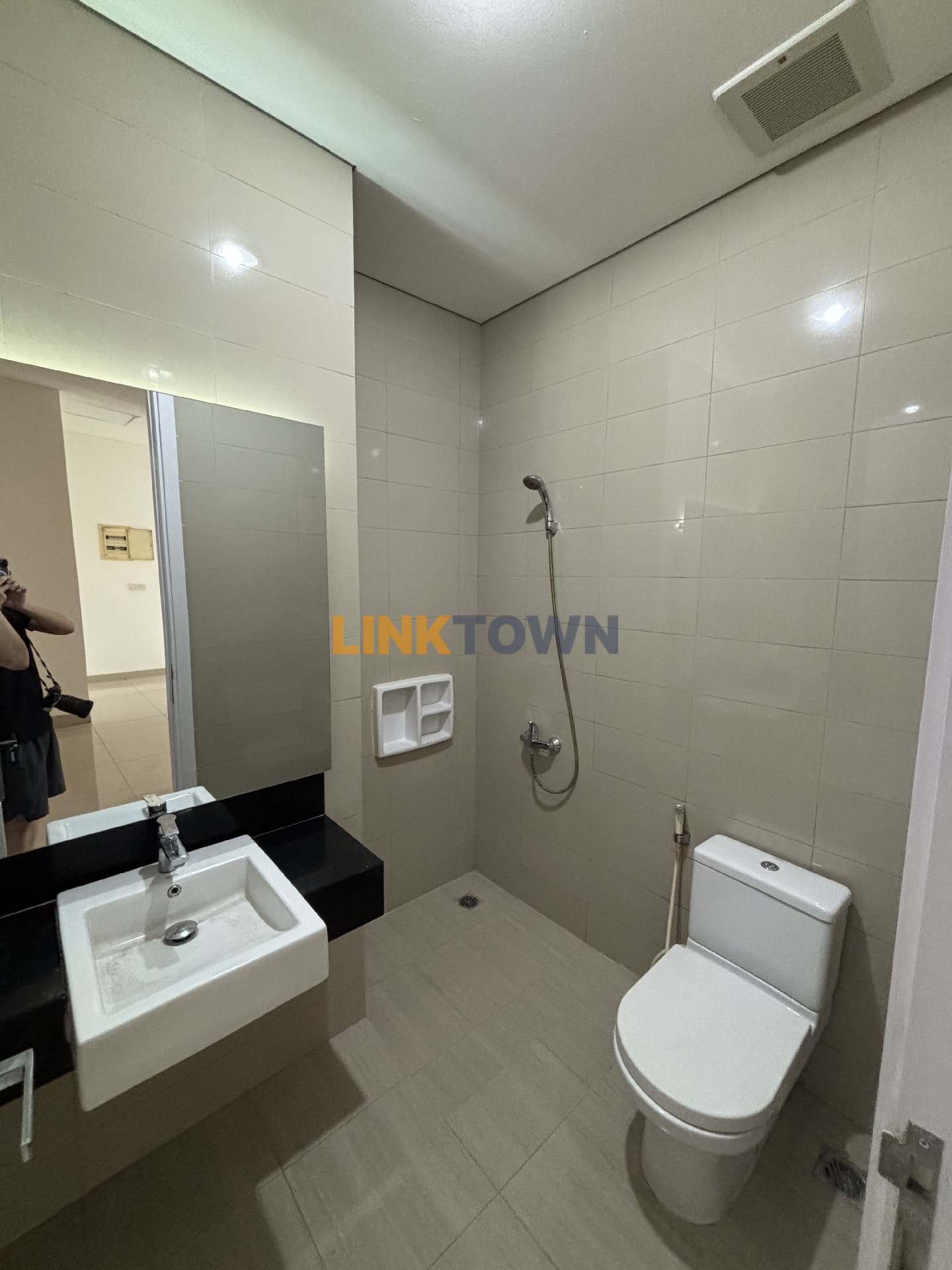 Best Deal!!! Sewa Cepat Rumah Esklusif 4 Lantai di Kelapa Gading