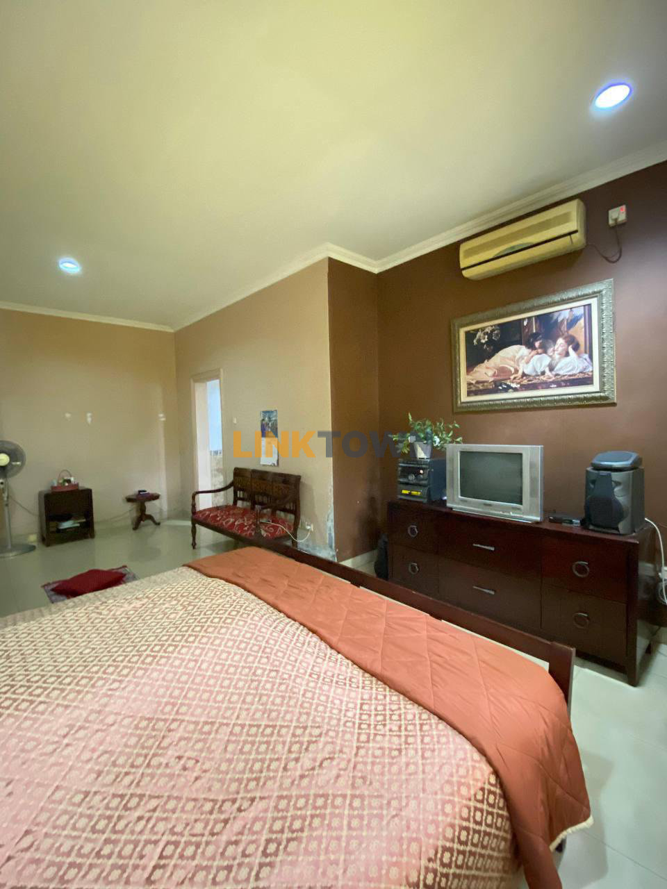 Di Jual Rumah di cluster depan Kota Wisata Cibubur