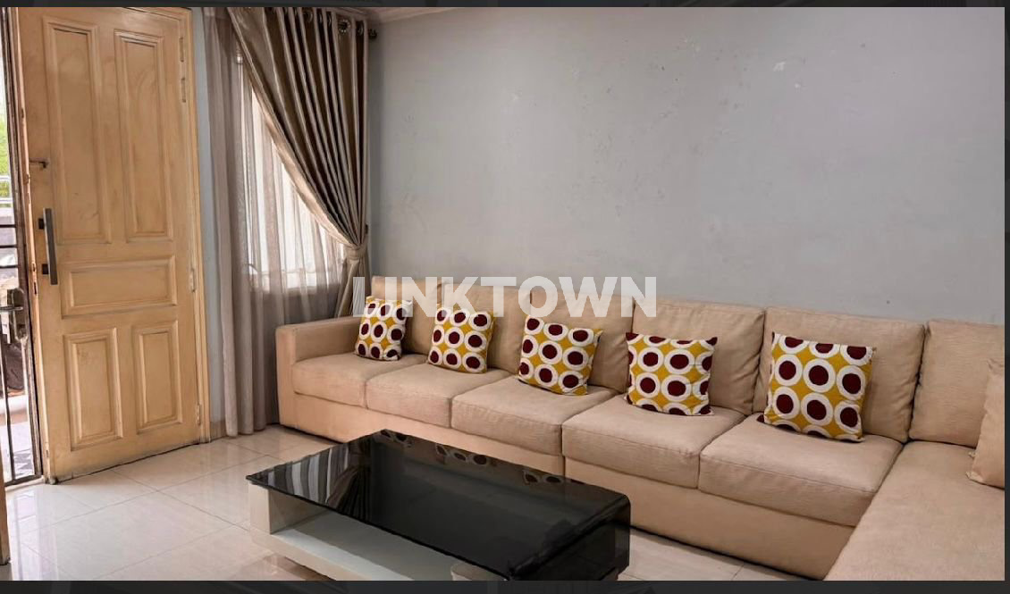 Rumah Esklusif 4 Lantai Semi Furnish di Penjaringan Jakarta Utara