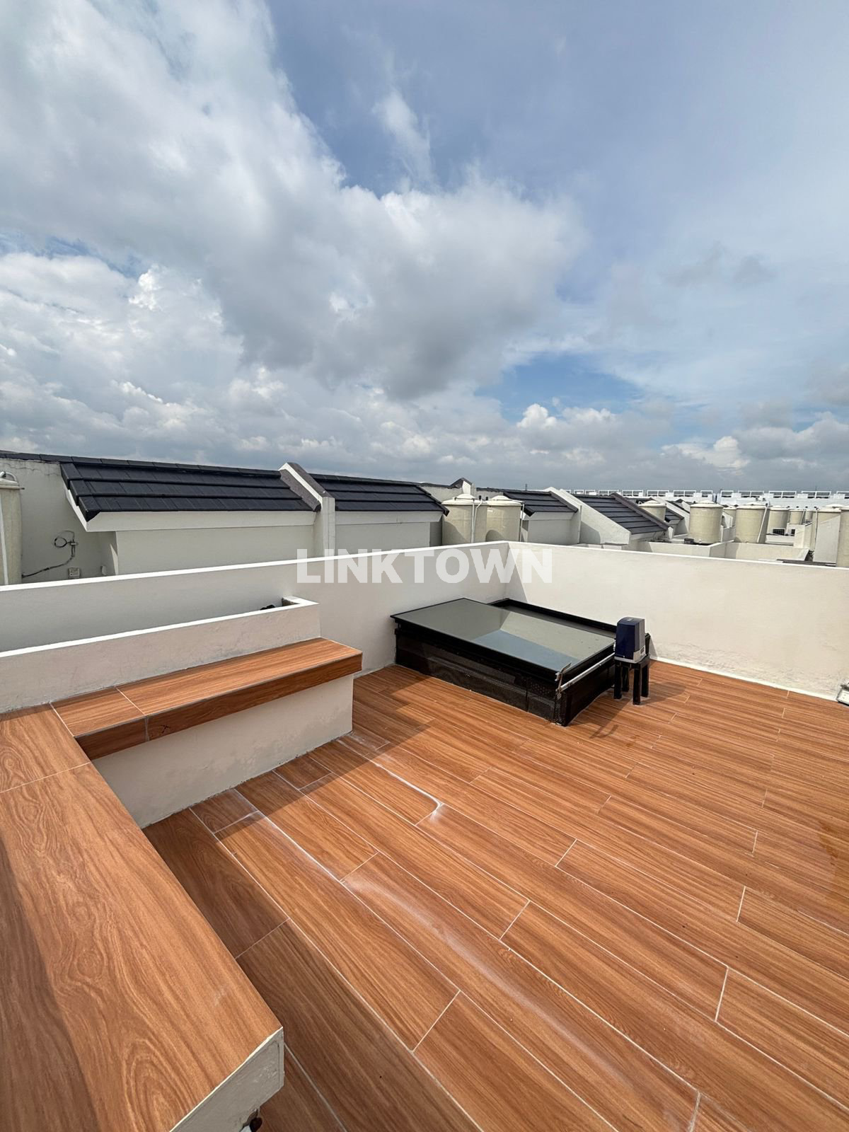 Sewa Cepat Rumah Furnish Siap Huni di Summarecon Crown Gading