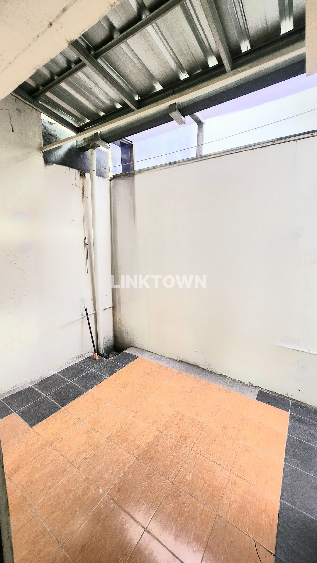 Jual Cepat dan Best Deal!!! Rumah 1 Lantai Luas 90m² Siap Huni di Ebony Greenara