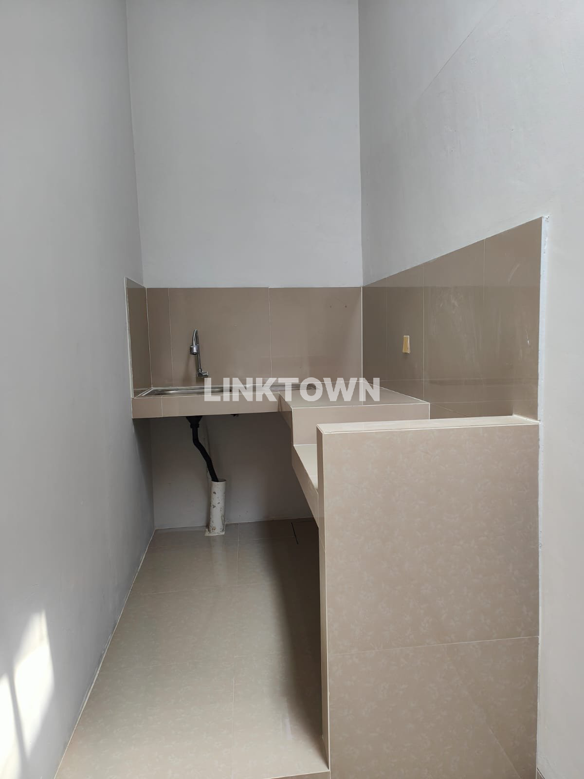 Jual Cepat Rumah Strategis dekat Pintu Toll di Segara City