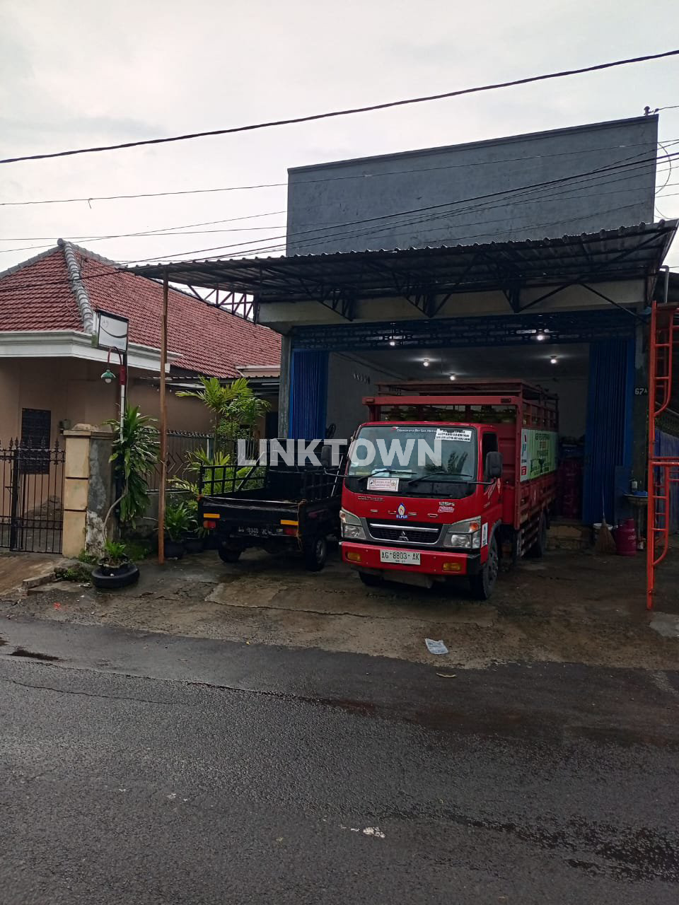 Nego Sampai Deal Rumah Lokasi Strategis di Megantoro Nganjuk