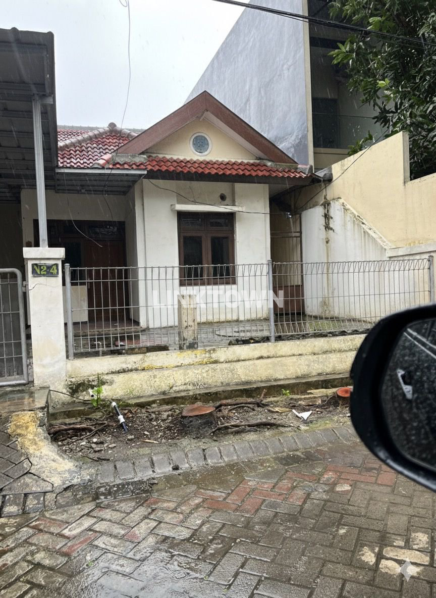 Dijual Murah dan Lokasi Strategis Rumah di Galaxy Bumi Permai