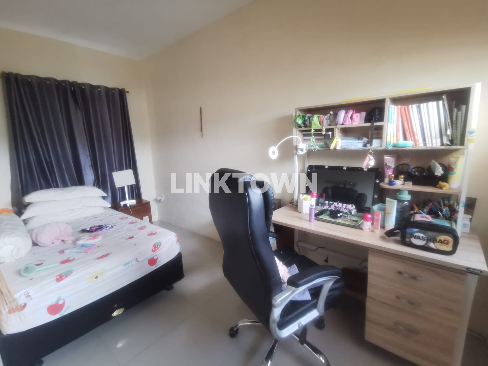 Rumah Cantik 2 Lantai di Perumahan Citra Harmoni Sidoarjo