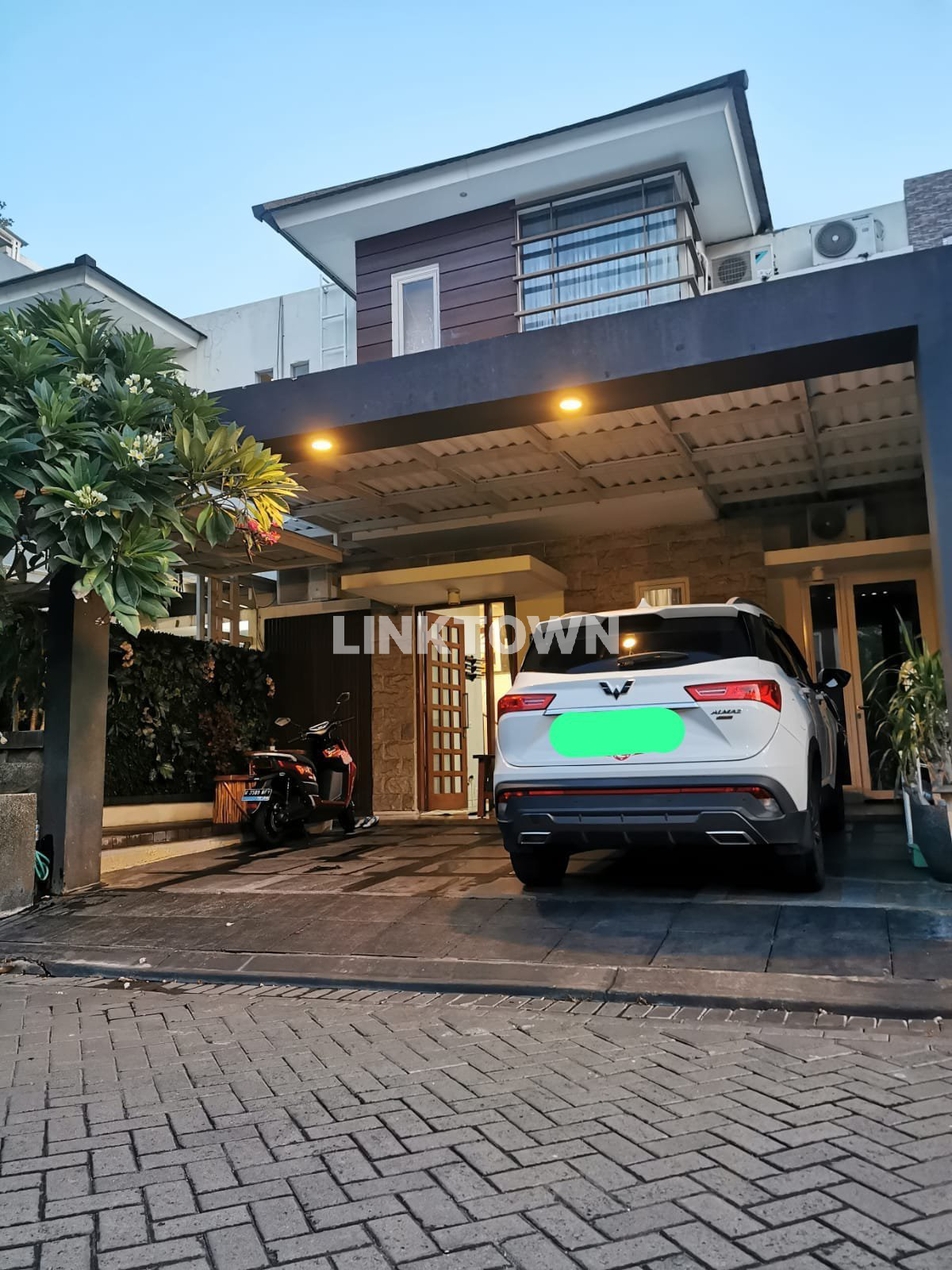 Rumah Cantik 2 Lantai di Perumahan Citra Harmoni Sidoarjo