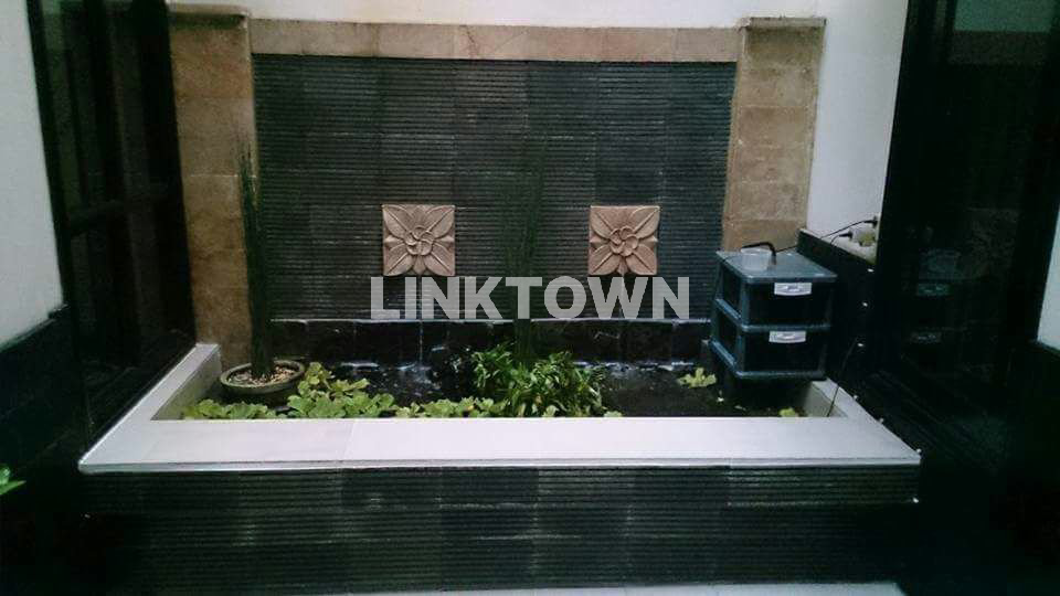 Dijual Rumah Mewah 3 Lantai di Central Park Semolowaru Surabaya