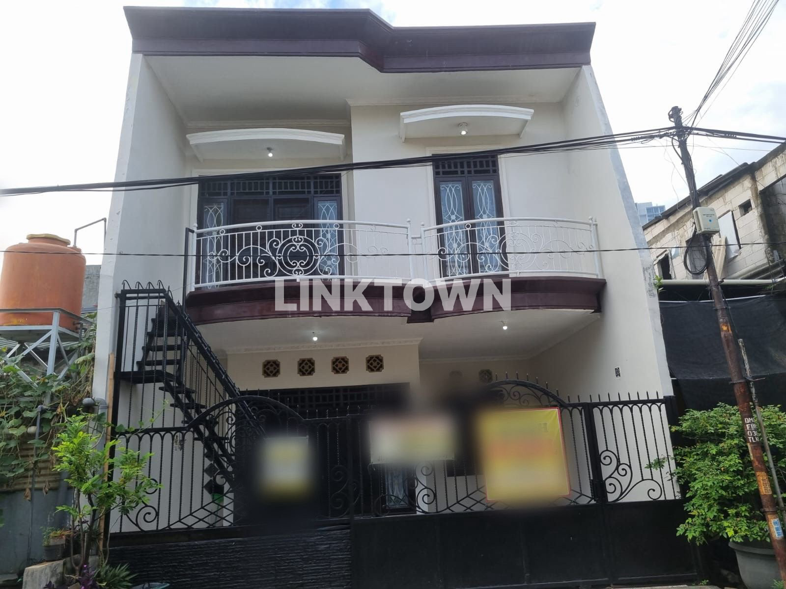 Rumah 2 Lantai Lokasi Sangat Strategis di Pakis Tirtosari Surabaya