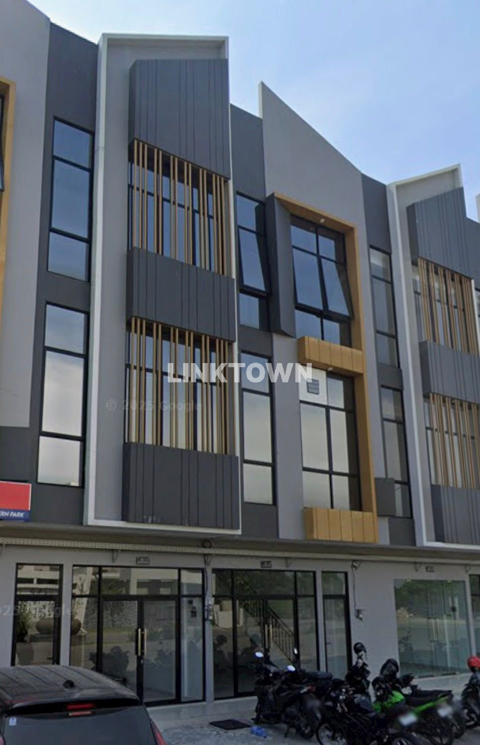 Ruko 3 Lantai Murah Lokasi Sangat Strategis di Eastern Park Surabaya