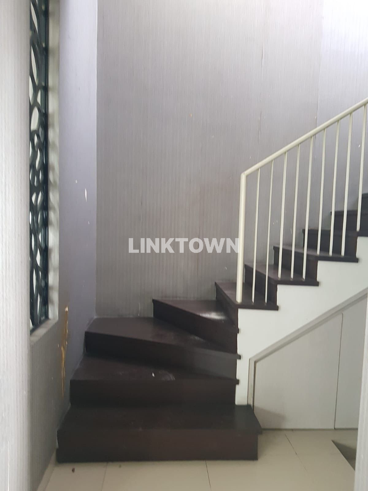 Full Furnished Rumah 2 Lantai di Wisata Bukit Mas 2 Surabaya