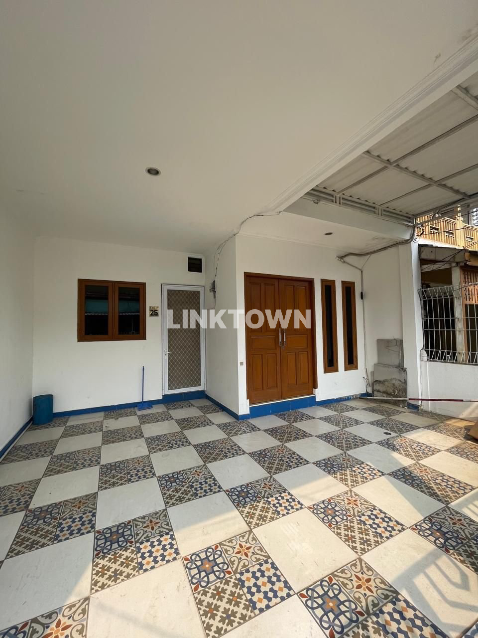 Rumah tingkat di BINTARO sektor 4