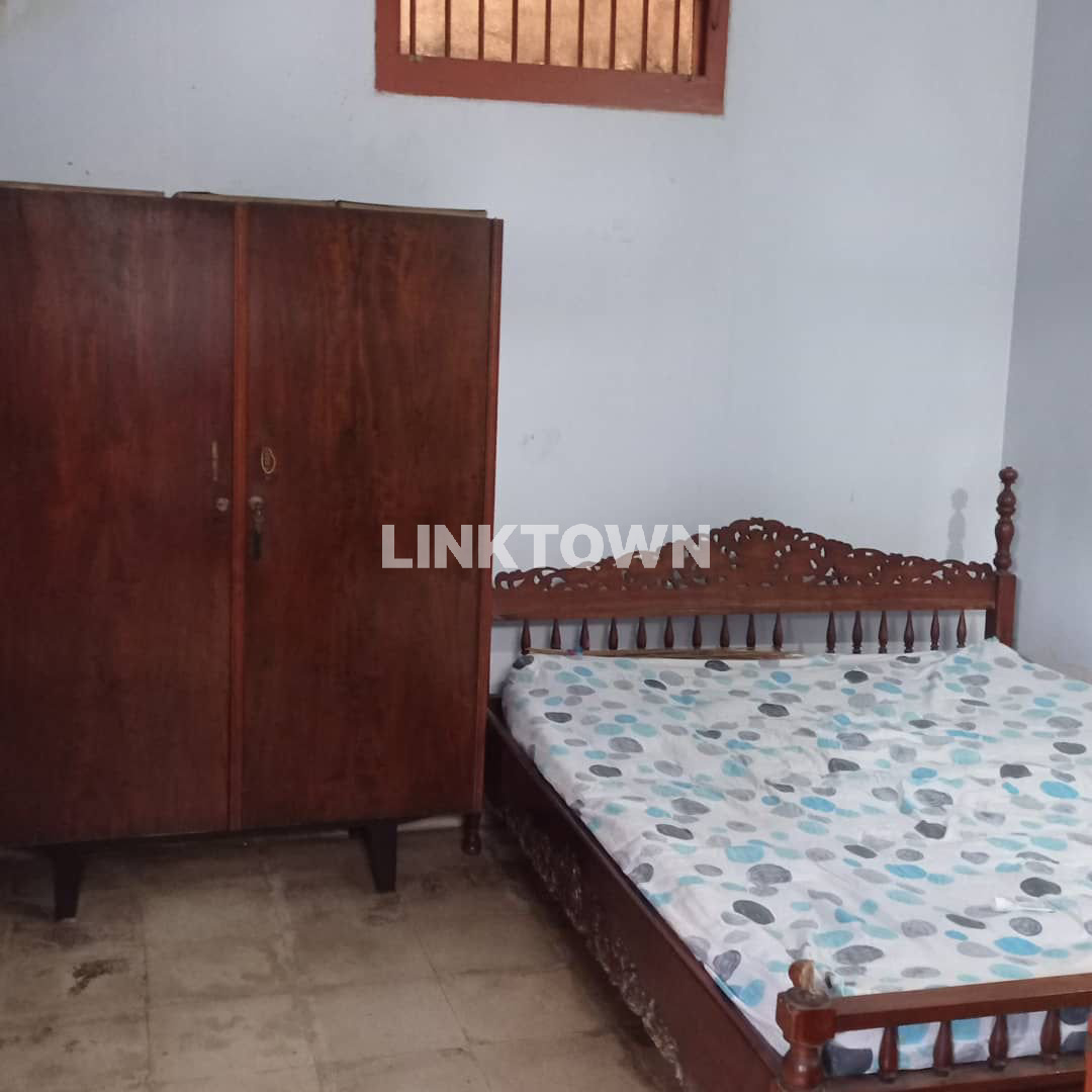 Dijual Cepat Rumah Dekat Jalan Utama Posisi Hook Strategis di Jl. Letjen Sutoyo Pare