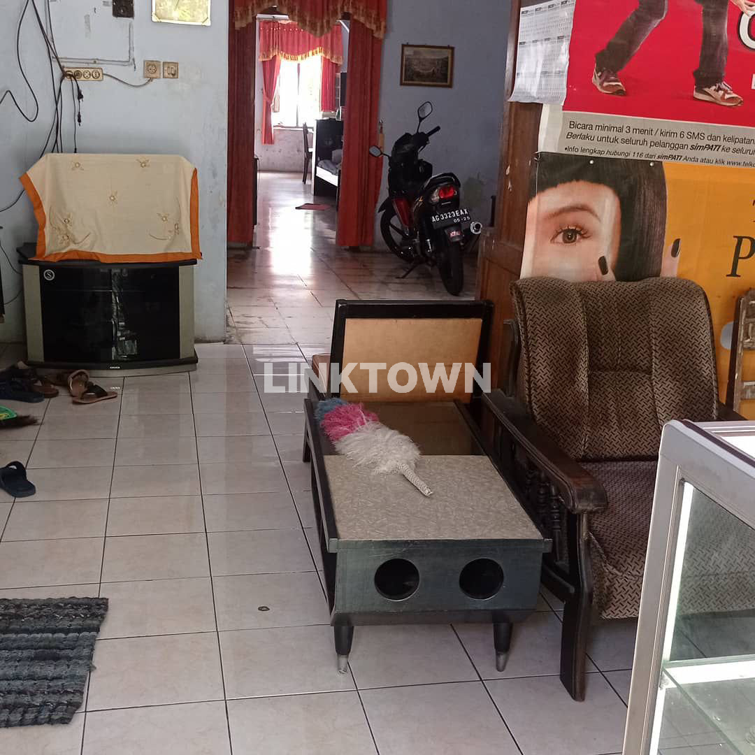 Dijual Cepat Rumah Dekat Jalan Utama Posisi Hook Strategis di Jl. Letjen Sutoyo Pare