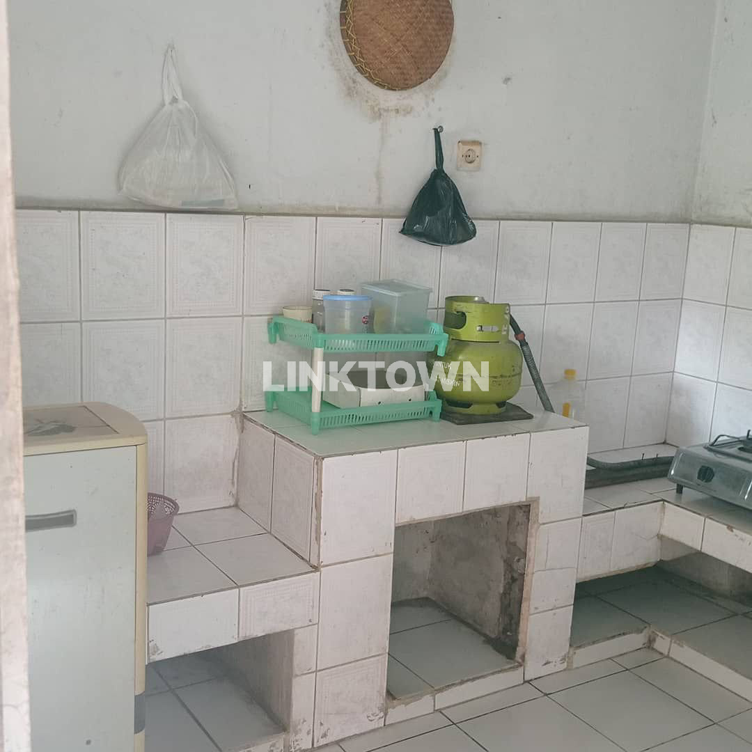 Dijual Cepat Rumah Dekat Jalan Utama Posisi Hook Strategis di Jl. Letjen Sutoyo Pare