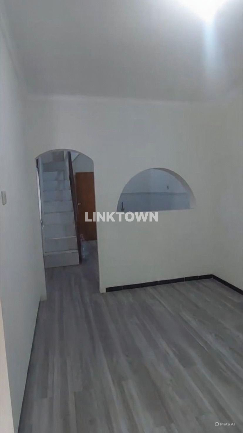Rumah Dapat Taman Depan dan Belakang di Pusat Kota Sidoarjo Harga bisa Nego
