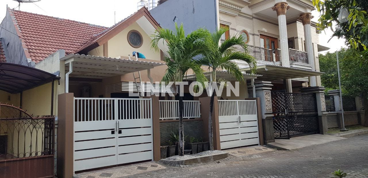 Harga bisa Nego Rumah Lokasi Strategis Dekat ke Lippo Mall di Pondok Mutiara