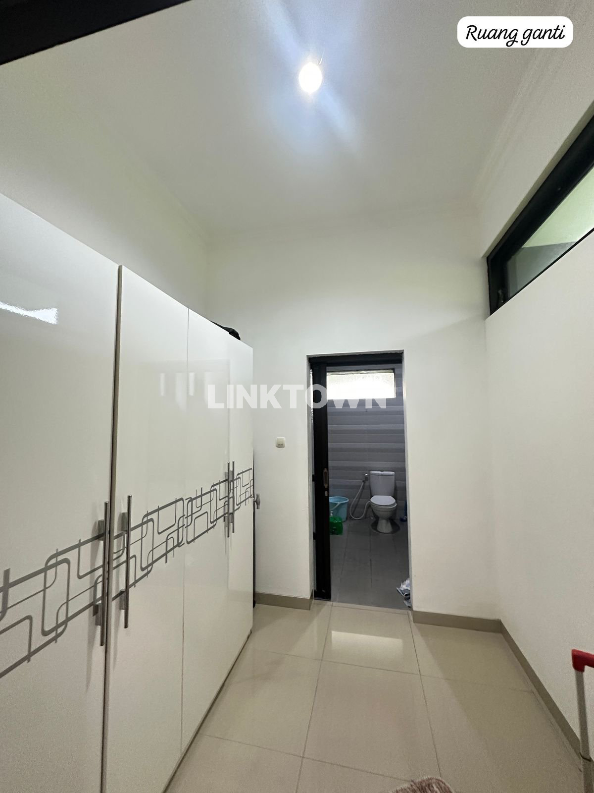 Dijual Rumah 2 Lantai Kawasan Taman Dayu Pandaan Dekat dengan Banyak Tempat Wisata