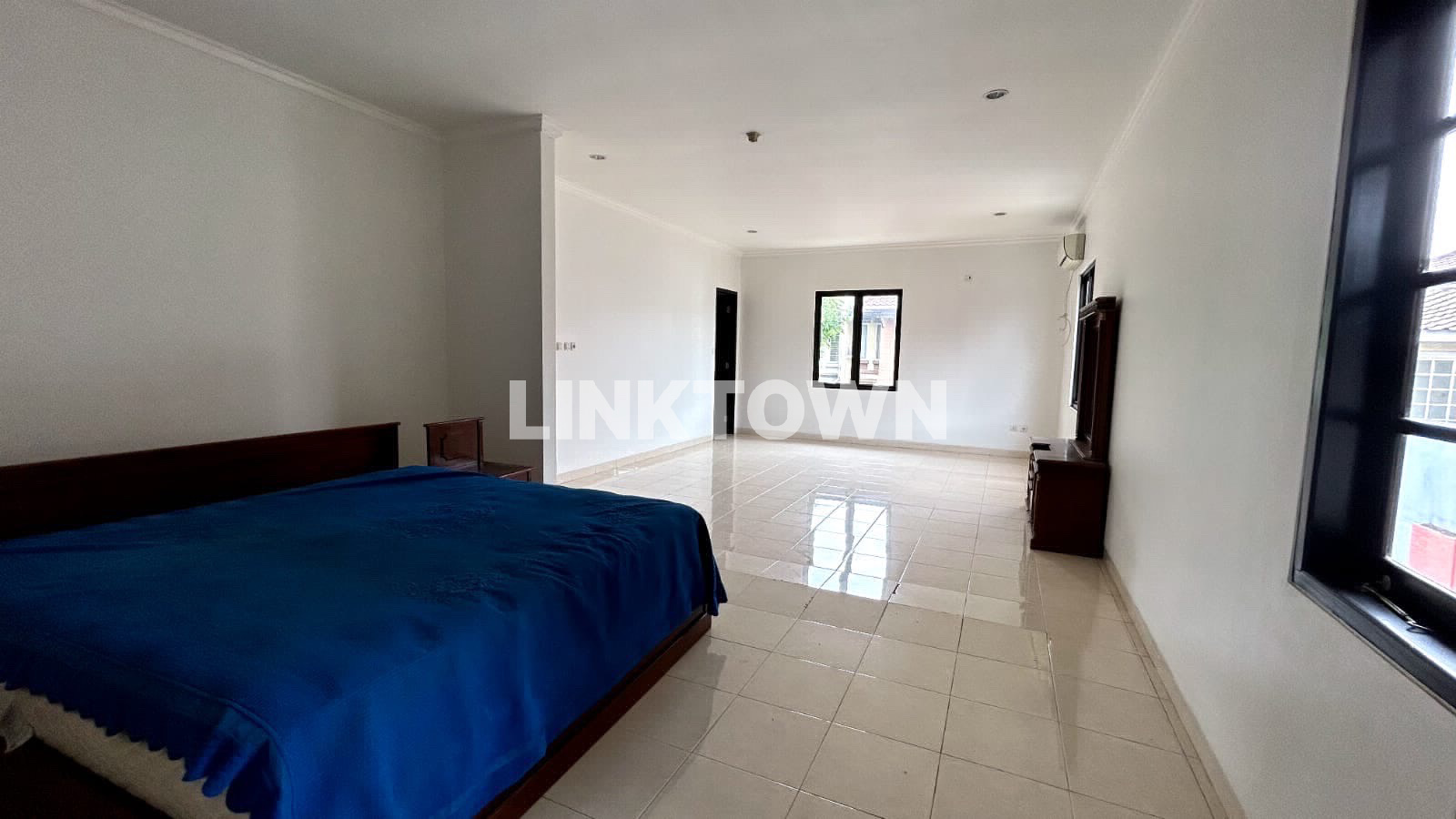 Jual Rumah Legenda Wisata Cluster Picasso Posisi Hook