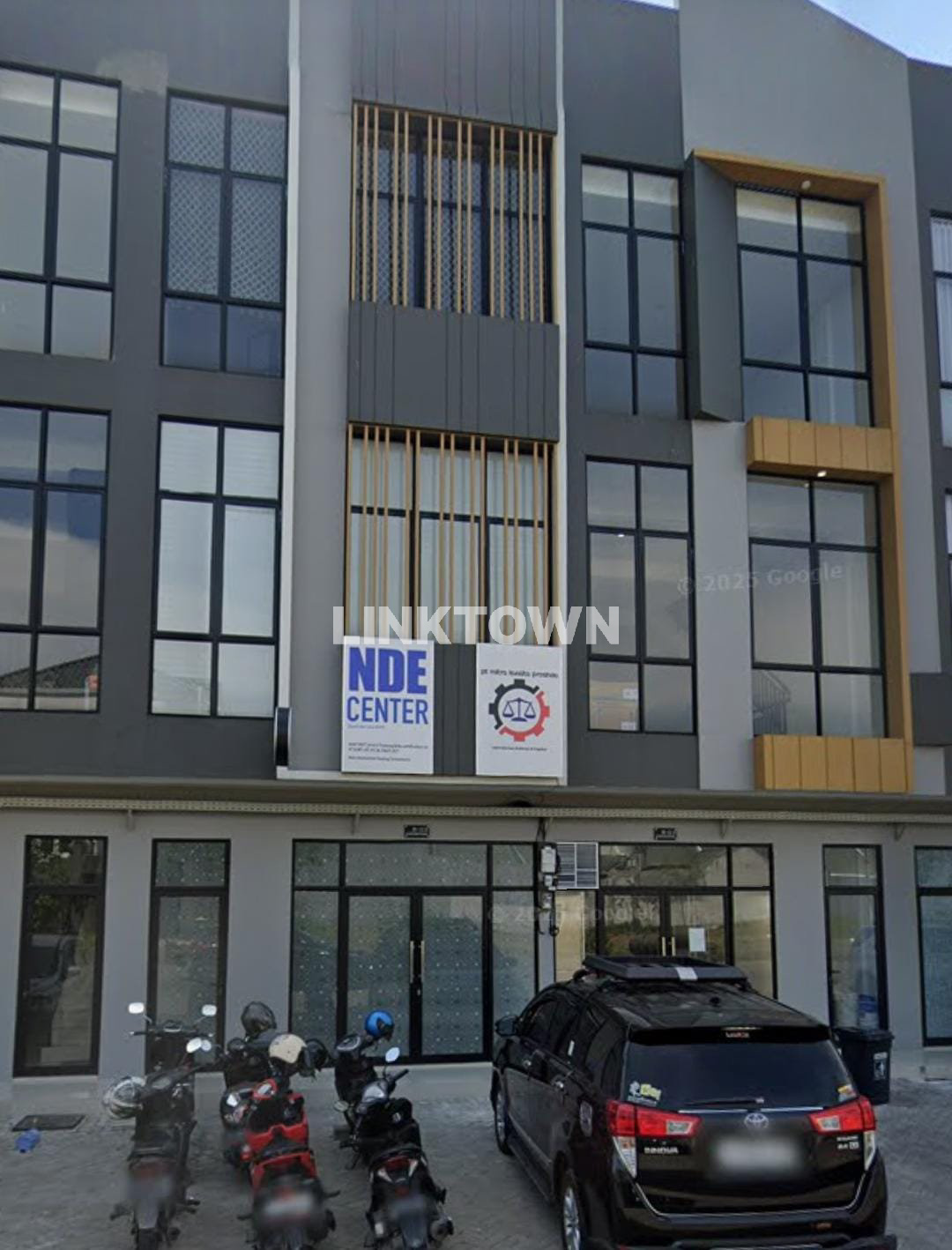 Ruko 3 Lantai Disewakan Sangat Murah di Eastern Park Surabaya Timur