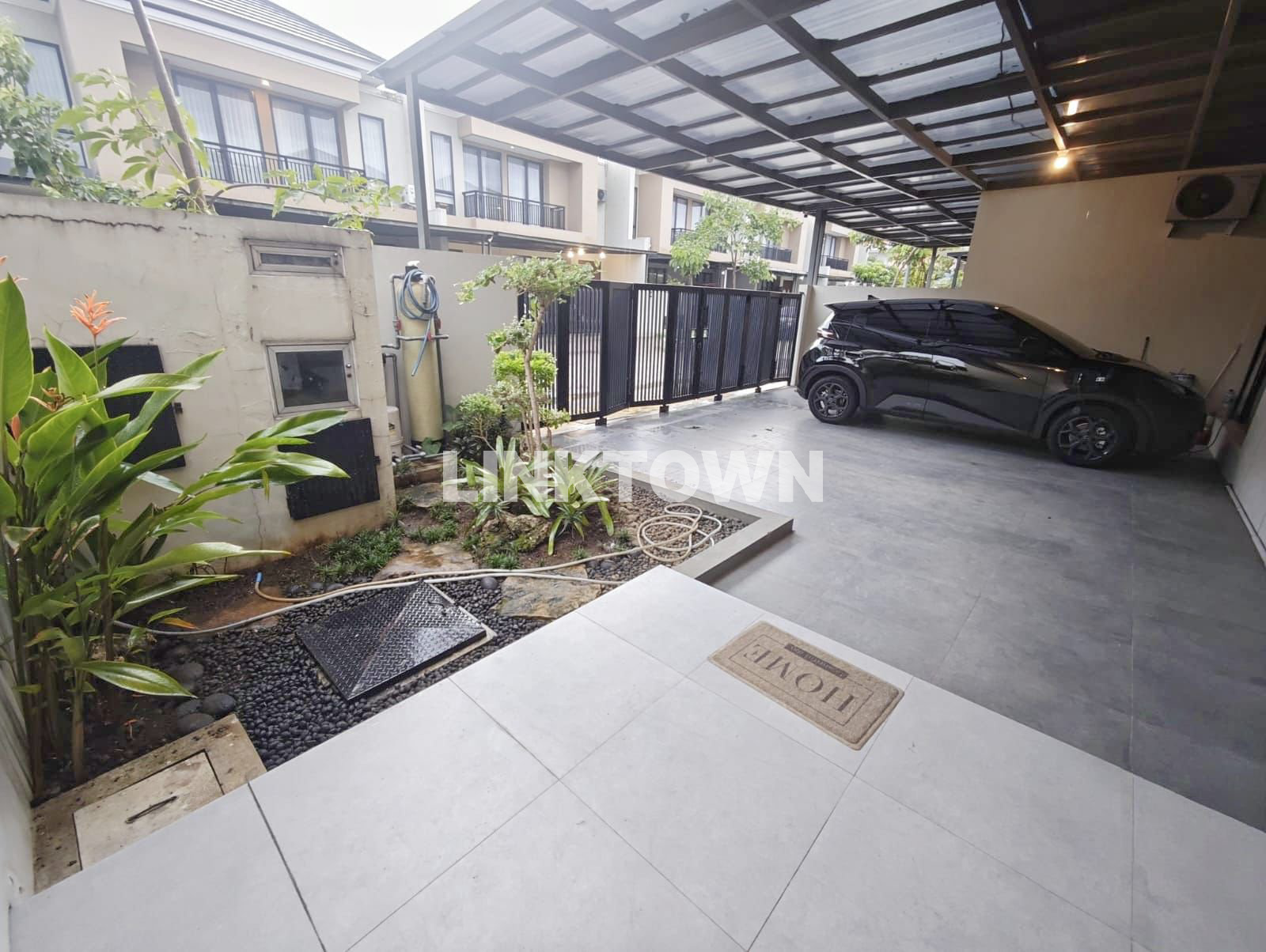 Rumah Semi Furnished di Pondok Candra Surabaya Dekat Akses Tol Juanda