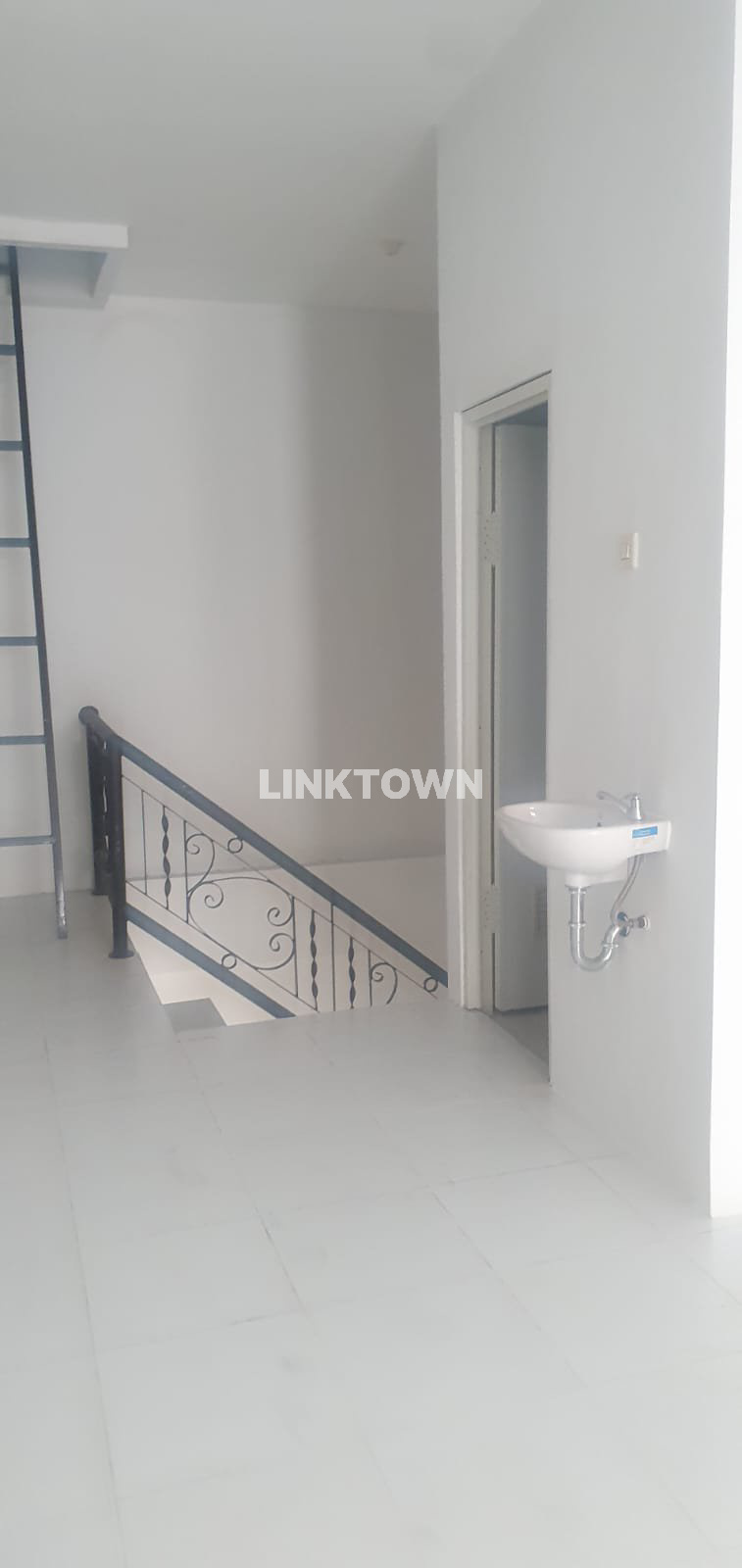 Dijual Ruko 2 Lantai di Sunandar Priyo Sudarmo Sidoarjo Cocok untuk Tempat Usaha