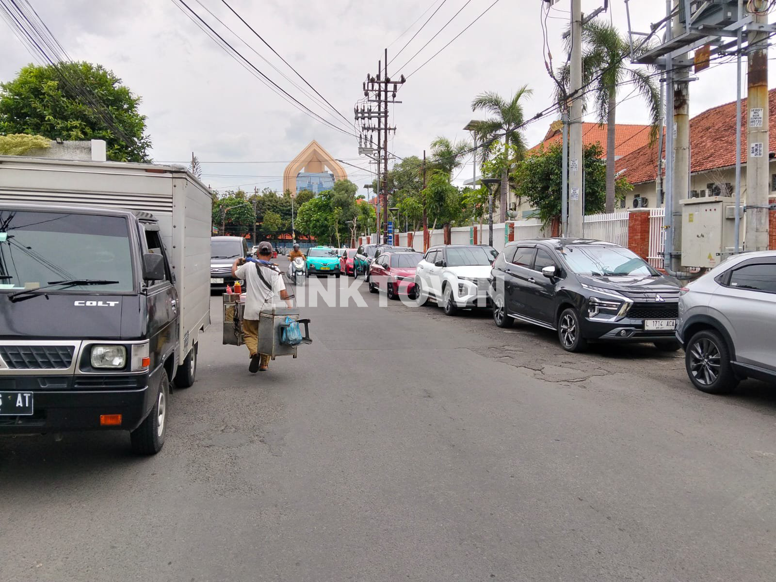 Rumah dengan Lokasi Strategis di Kedung Sroko Selangkah Dari Unair A
