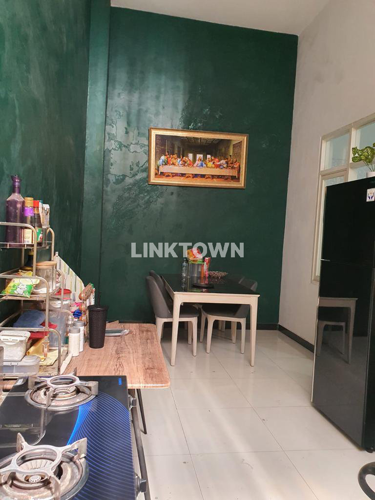 Hot Surabaya Timur Rumah 2.5 Lantai di Wiguna Timur Regency