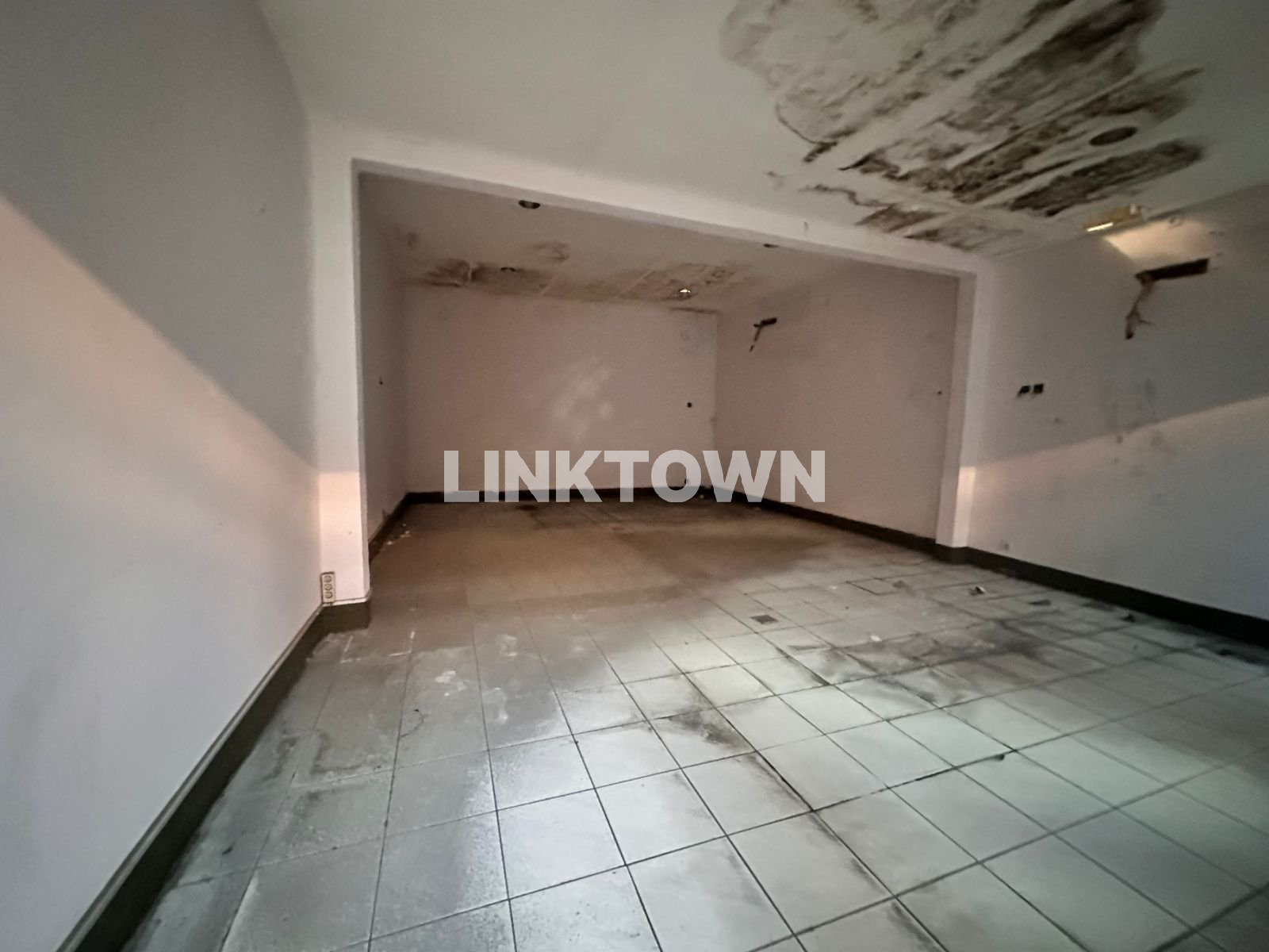 Kantor Usaha di Comal Tegalsari Pusat Kota Surabaya Dekat Raya Darmo