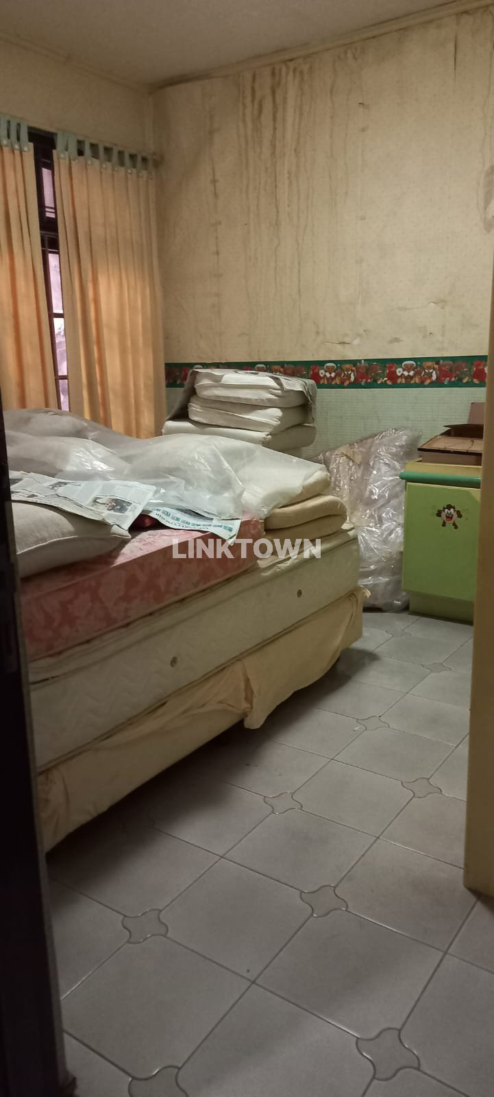 Rumah 1 Lantai Cocok untuk Huni, Kantor atau Gallery di Manyar Kertoarjo Surabaya