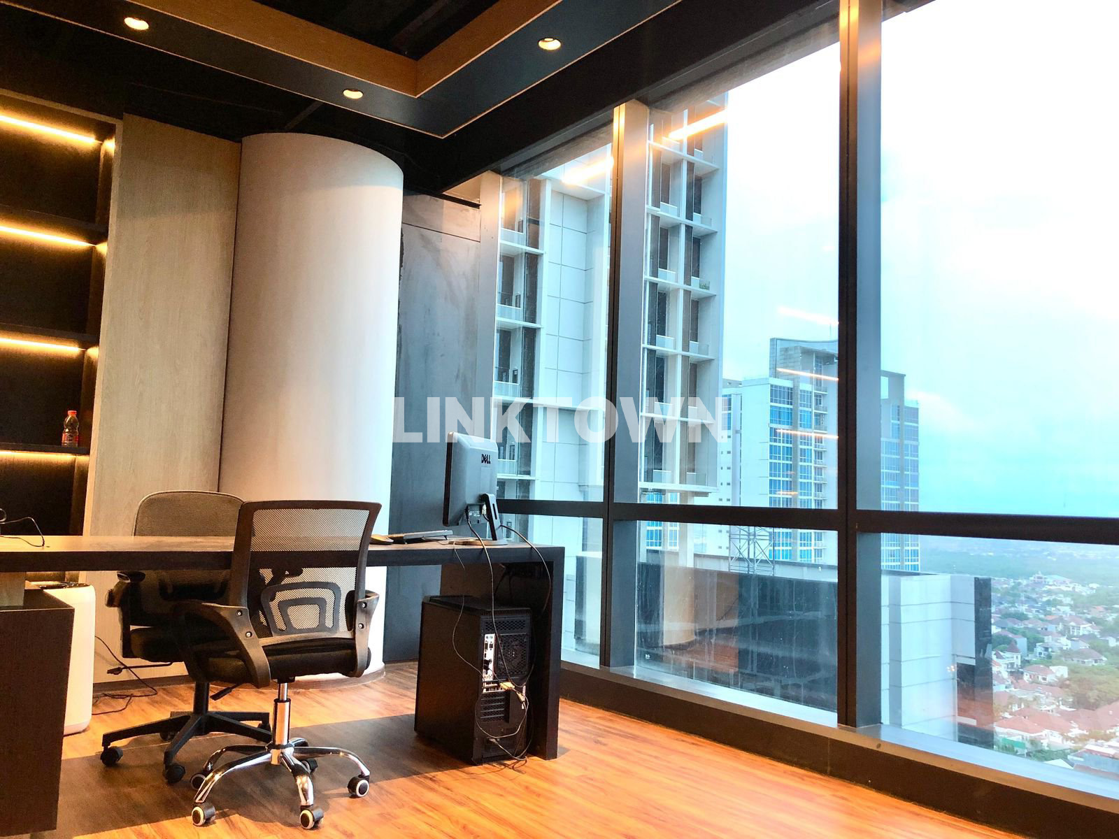 Full Furnished Cocok untuk Kantor dengan City View Connecting dengan Ciputra World Surabaya