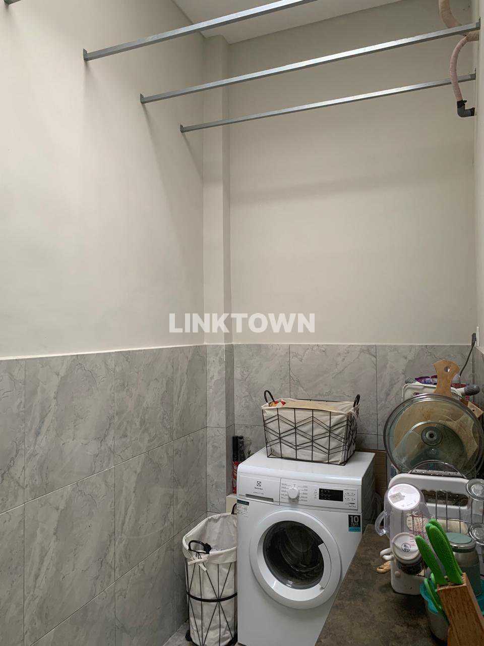 Rumah 2 Lantai Full Furnished Nego di Heavenland Park Sidoarjo Dekat Jalan Lingkar Timur