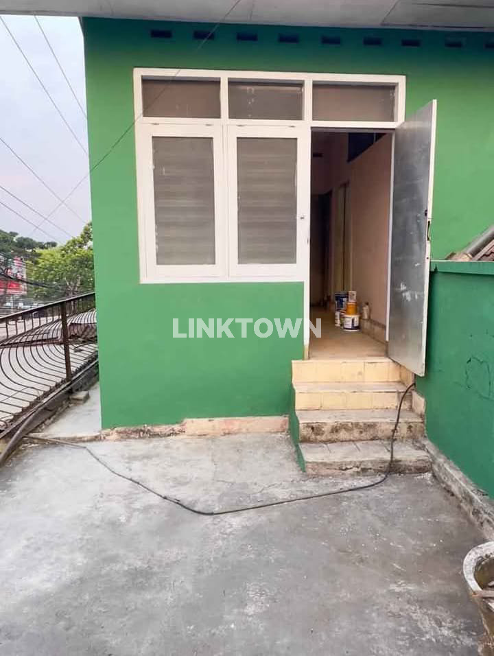 Rumah 2 Lantai Lokasi Sangat Strategis di Raya Bandulan Dekat Alun Alun Malang