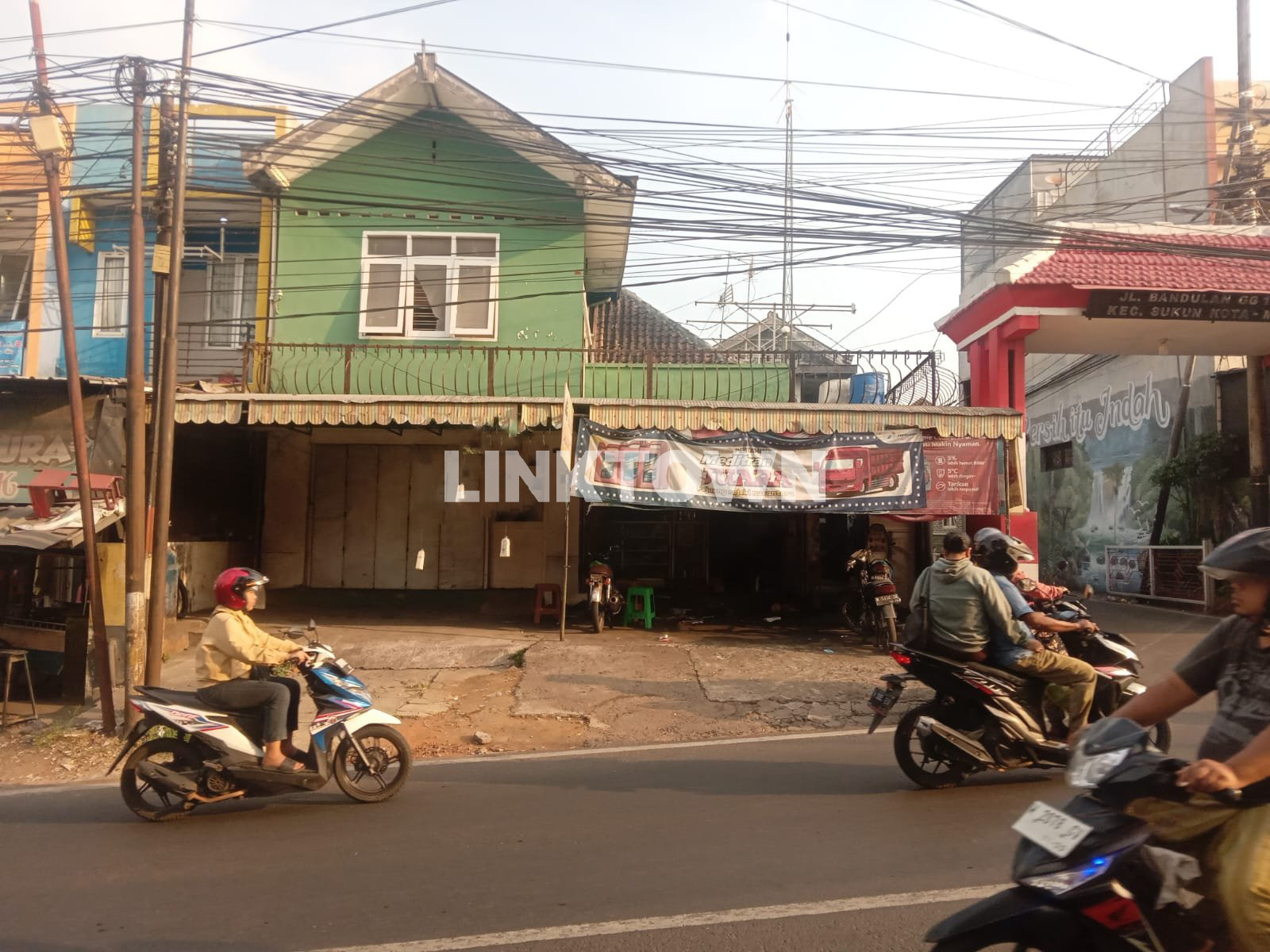 Rumah 2 Lantai Lokasi Sangat Strategis di Raya Bandulan Dekat Alun Alun Malang