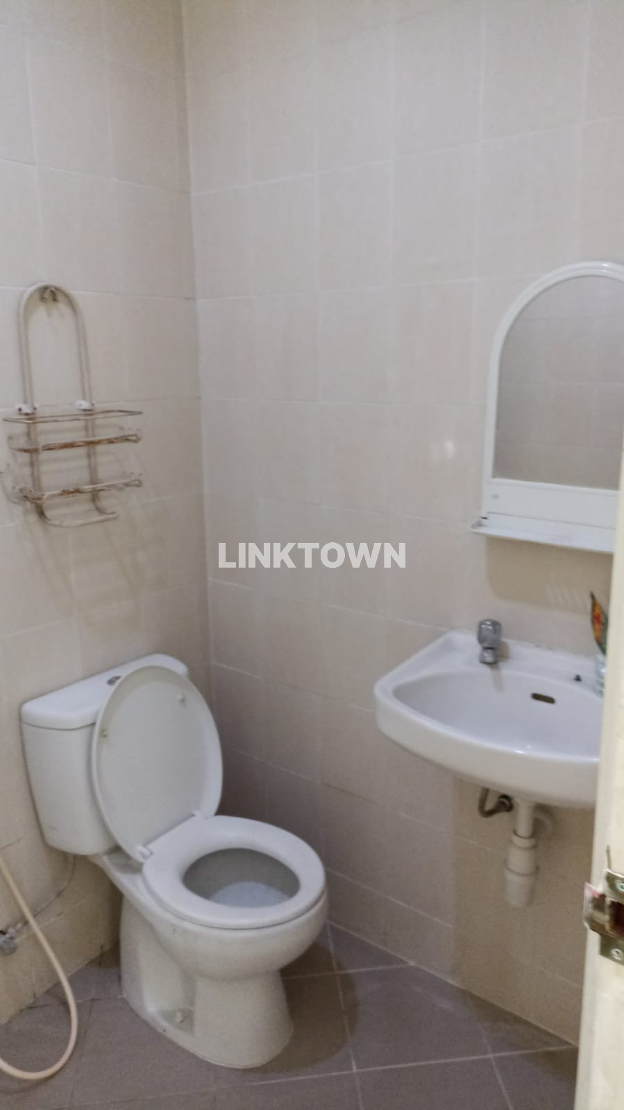 Disewakan Rumah Semifurnished di Pondok Tjandra Cluster Emerald