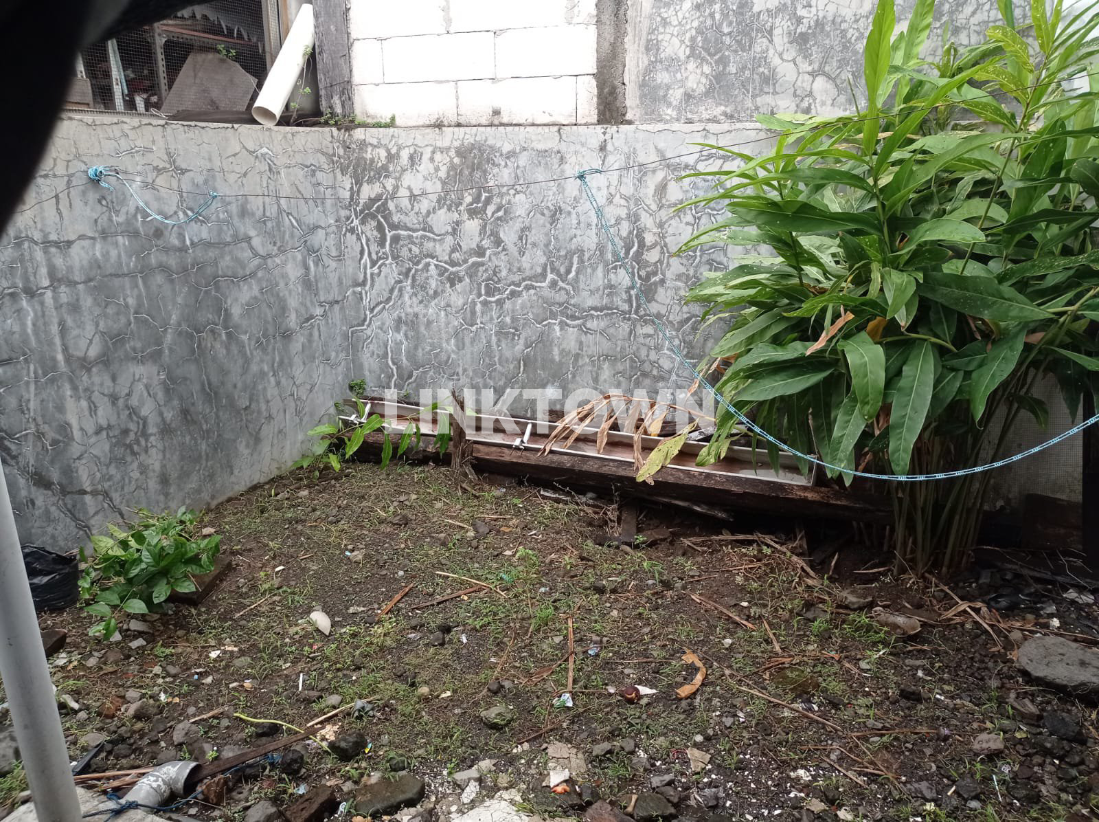 Rumah Semifurnished Paling Murah di Sapphire Residence Dekat Jalan Lingkar Timur