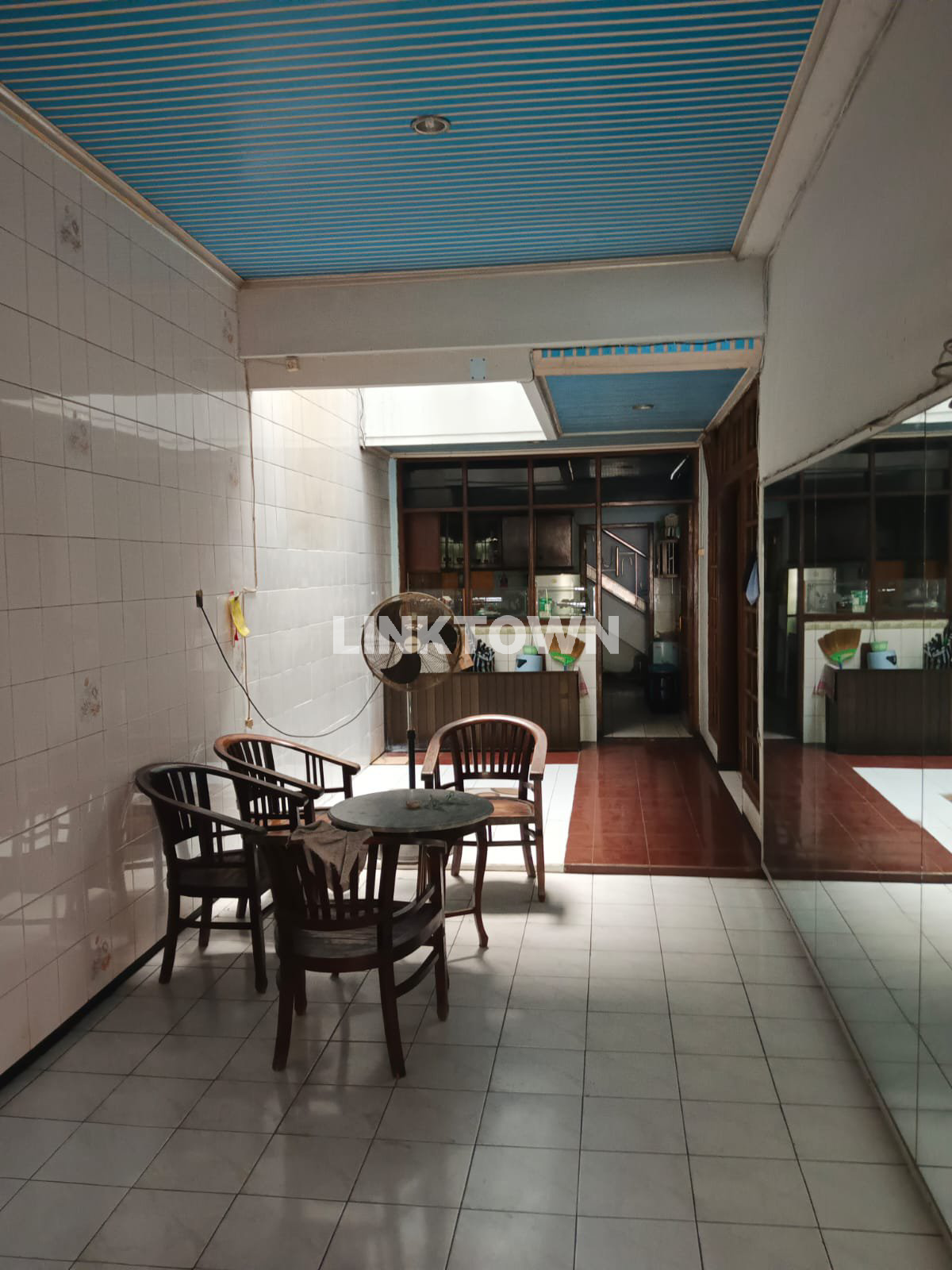 Dijamin Murah Rumah 2 Lantai Nego di Dukuh Kupang Surabaya