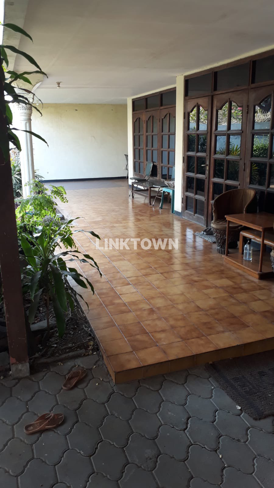 Dijual Rumah Strategis Cocok untuk Perkantoran dan Resto di Kutai Surabaya Pusat