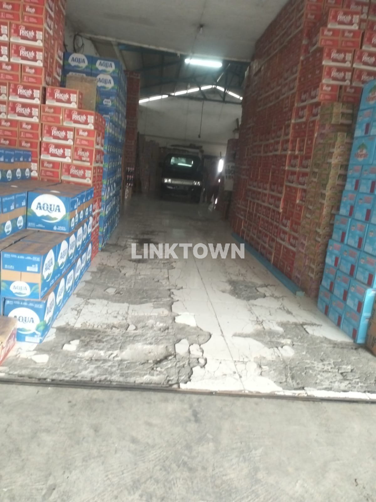 Gudang Lokasi Sangat Strategis Dekat Tol Tambak Sumur 2 di Amir Machmud Gununganyar