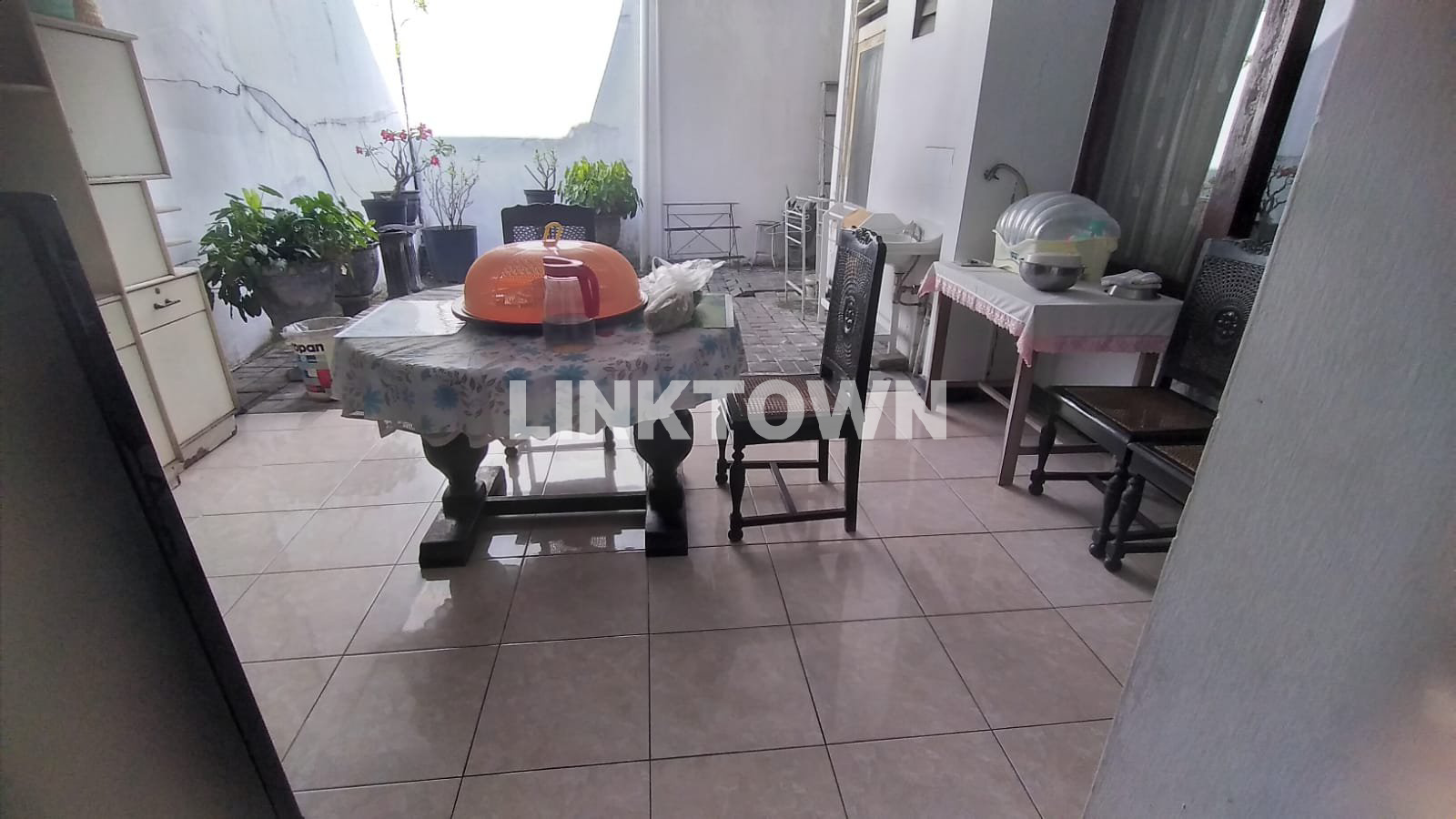 Termurah Rumah 2 Lantai di Darmo Permai Surabaya Barat