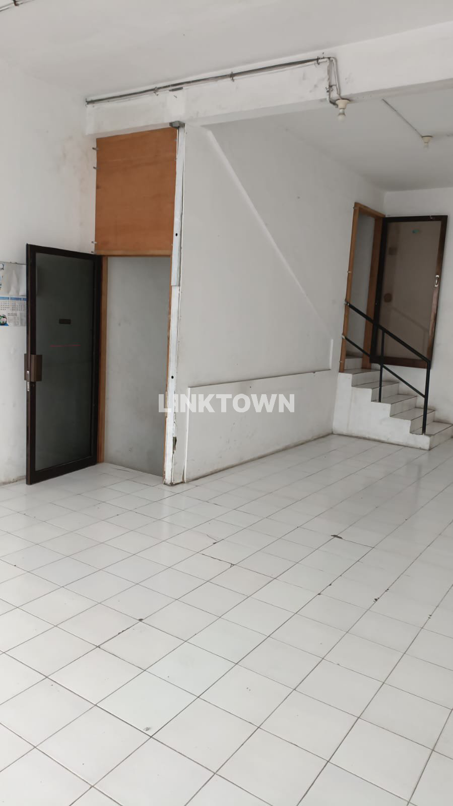 Disewakan Termurah Ruko 3 Lantai di Margomulyo Surabaya