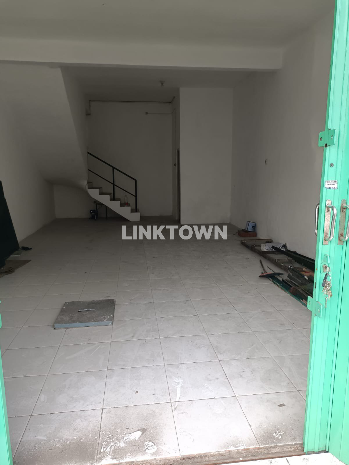 Disewakan Termurah Ruko 3 Lantai di Margomulyo Surabaya