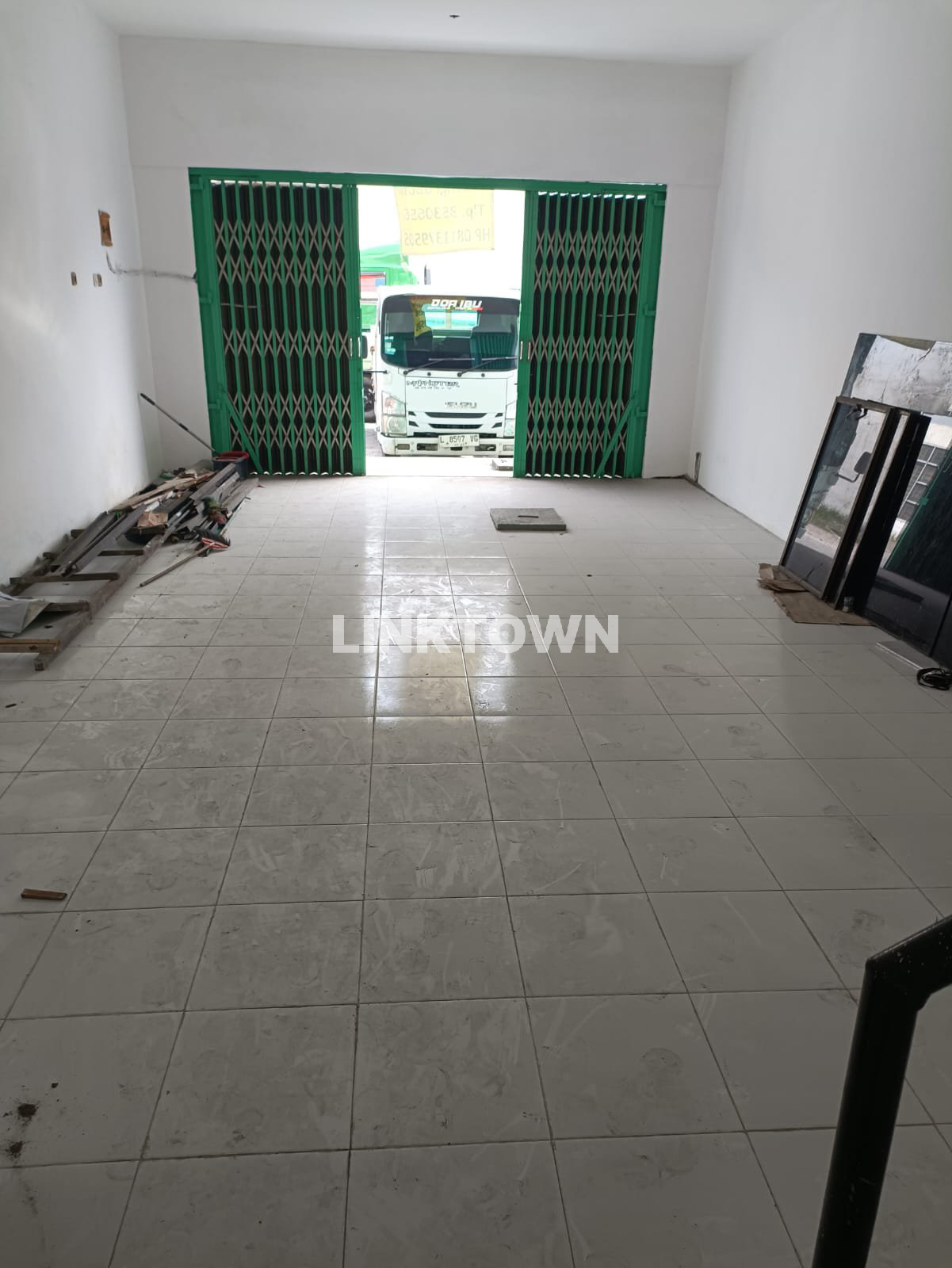 Disewakan Termurah Ruko 3 Lantai di Margomulyo Surabaya