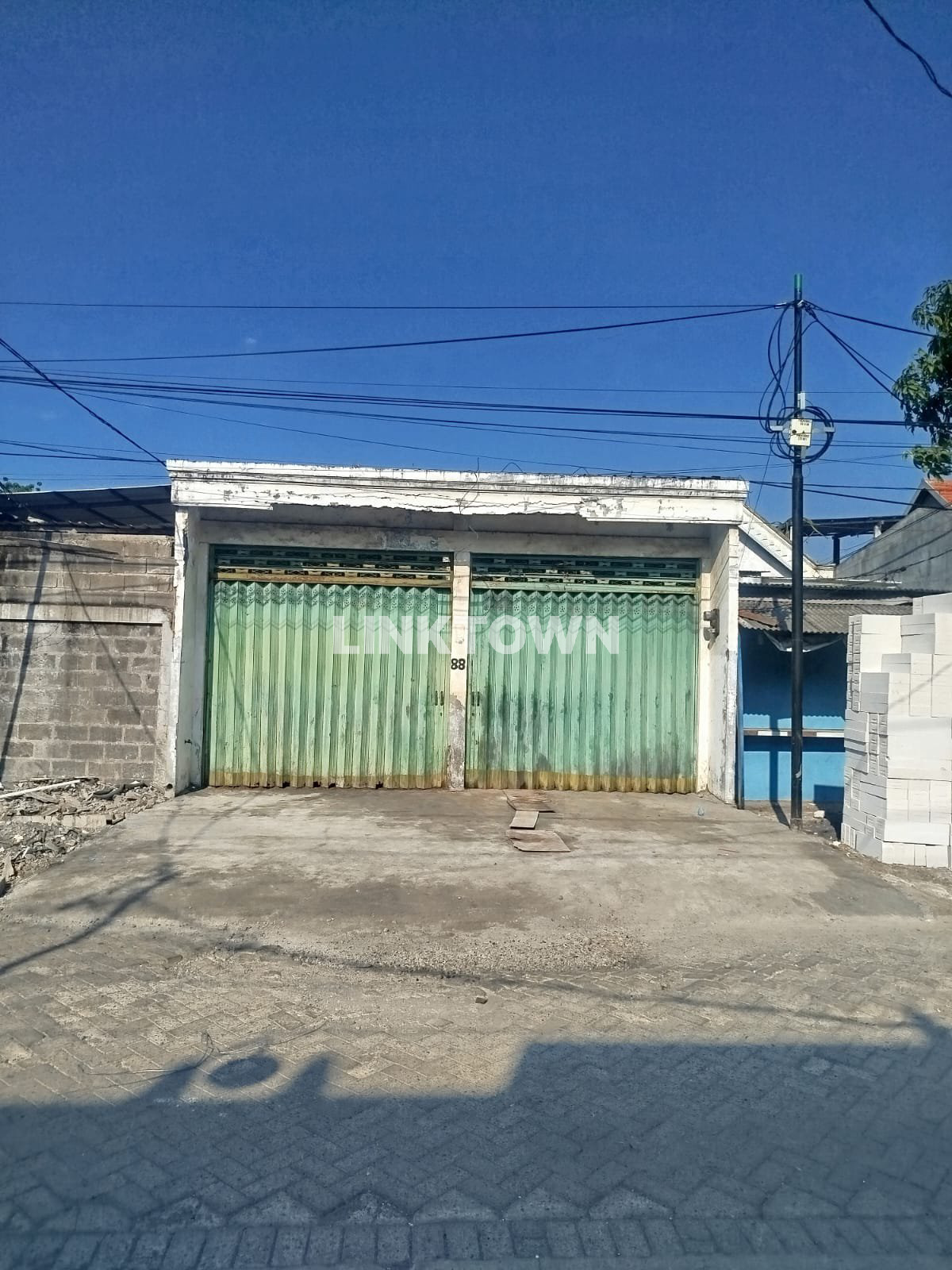 Dijual Gudang Lokasi Strategis di Kepatihan Menganti Gresik