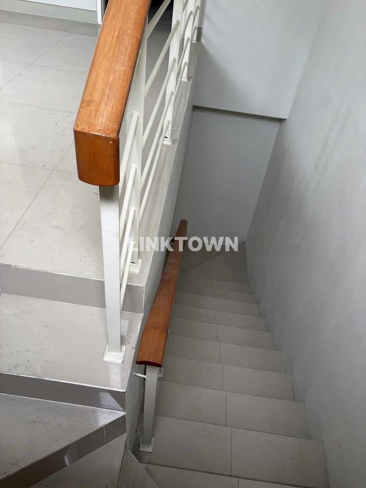 Harga Termurah dan Nego Rumah 2 Lantai di Greenlake Citraland