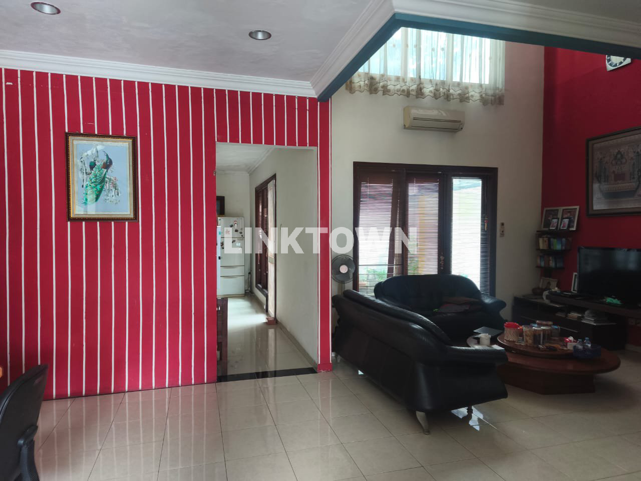 Dijual Rumah 2 Lantai Semifurnished di Wisata Bukit Mas Surabaya